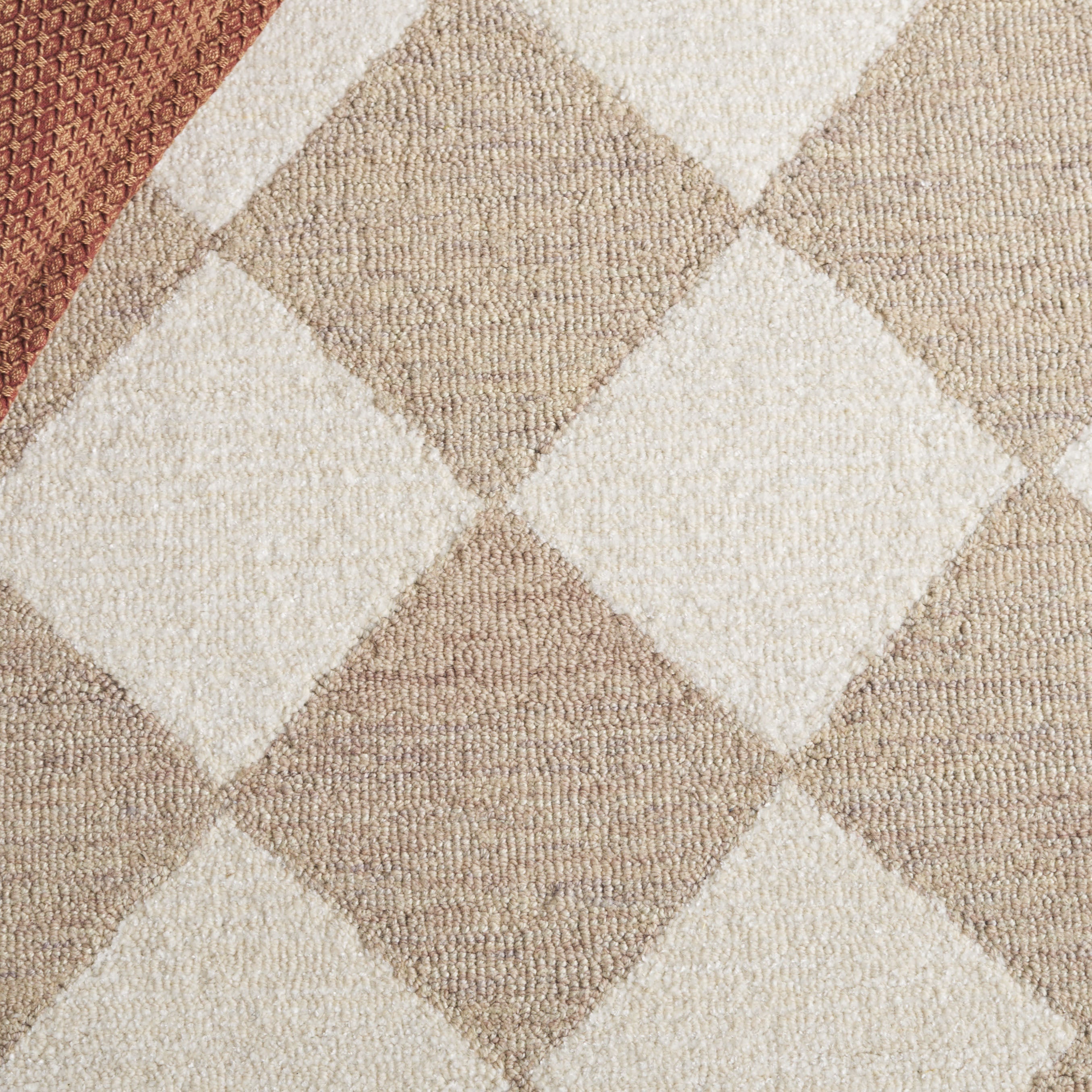 BEIGE / IVORY