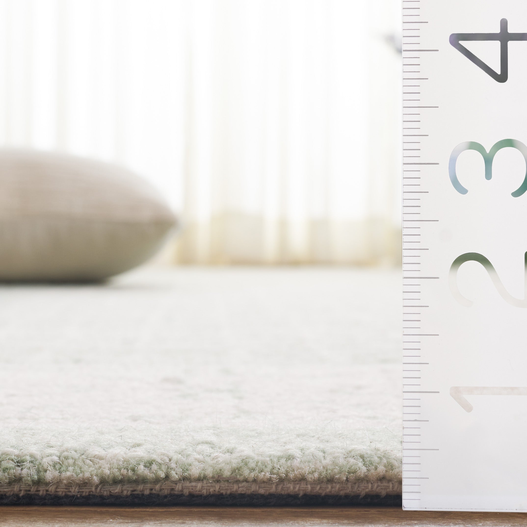 GREEN / IVORY