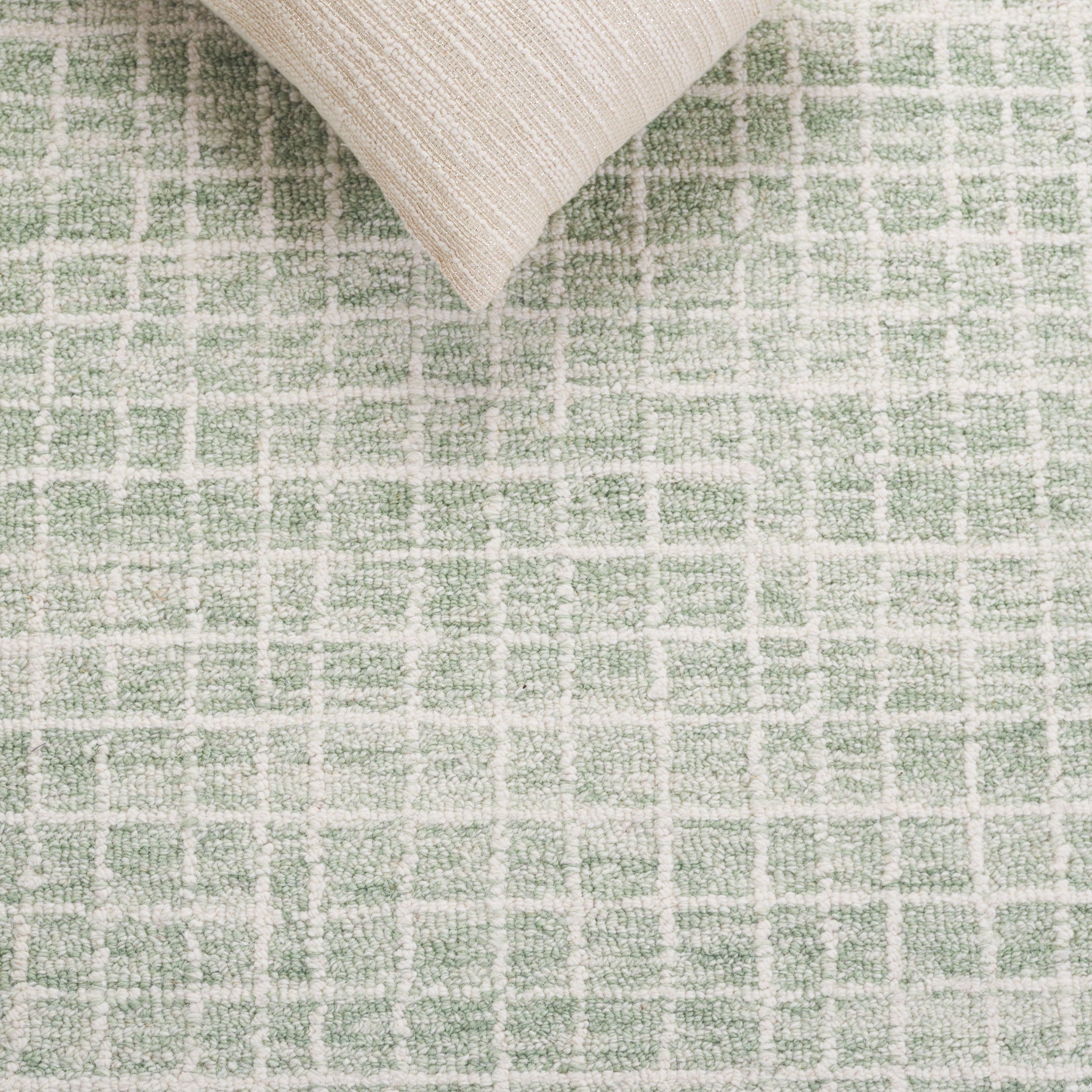 GREEN / IVORY