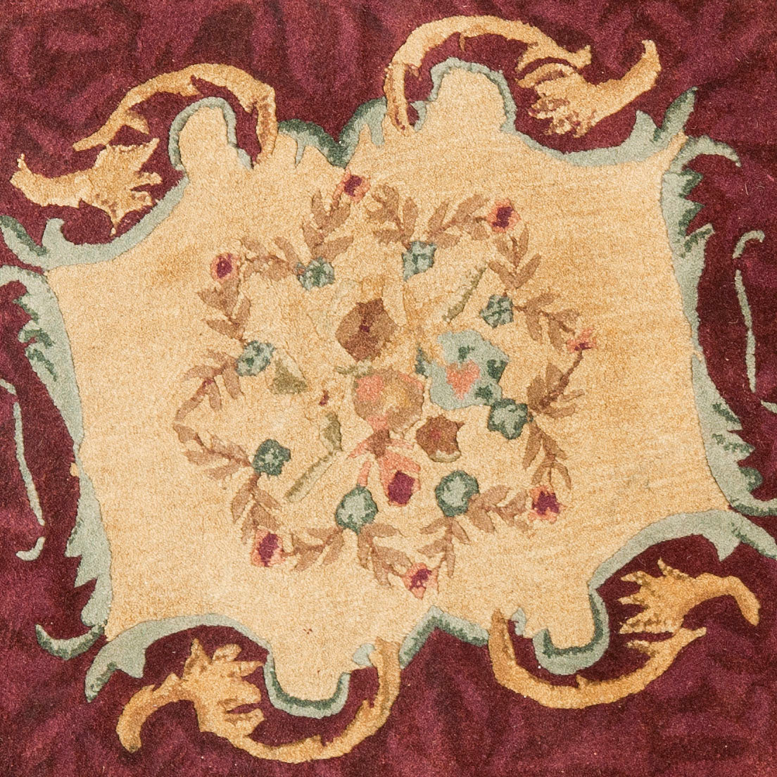 EMPIRE 422 – BURGUNDY / GOLD