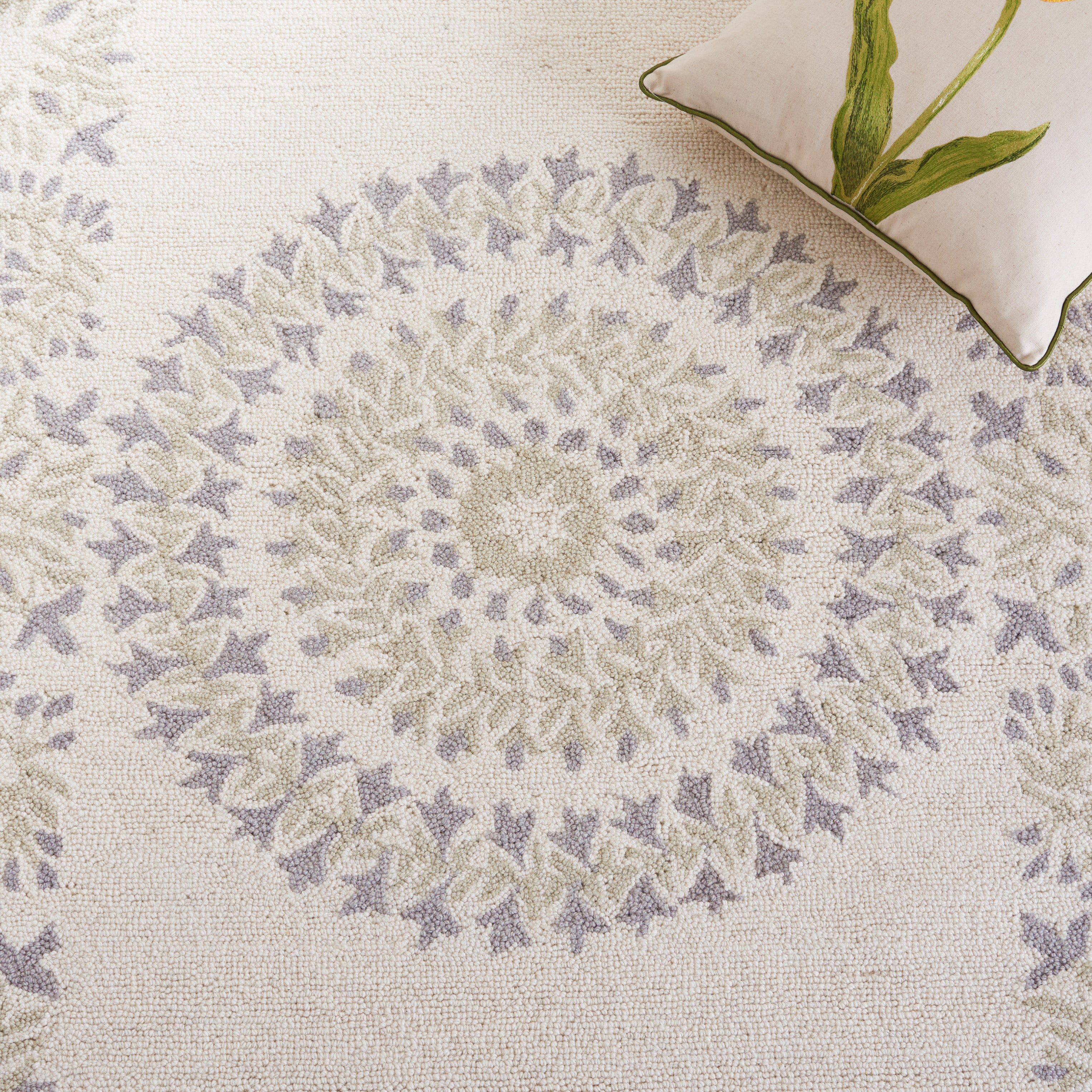 EMPIRE 826 – IVORY / BEIGE