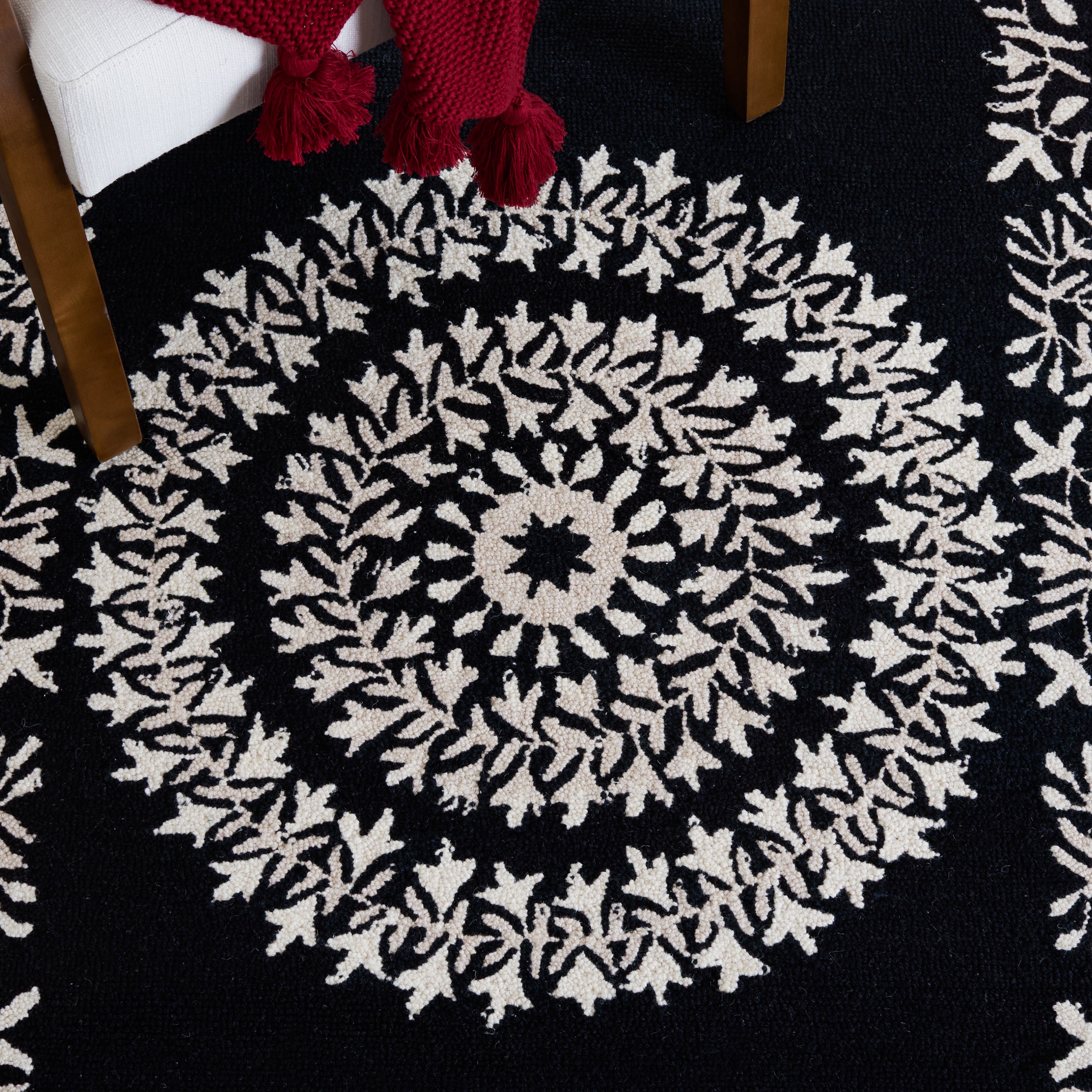 EMPIRE 826 – BLACK / IVORY