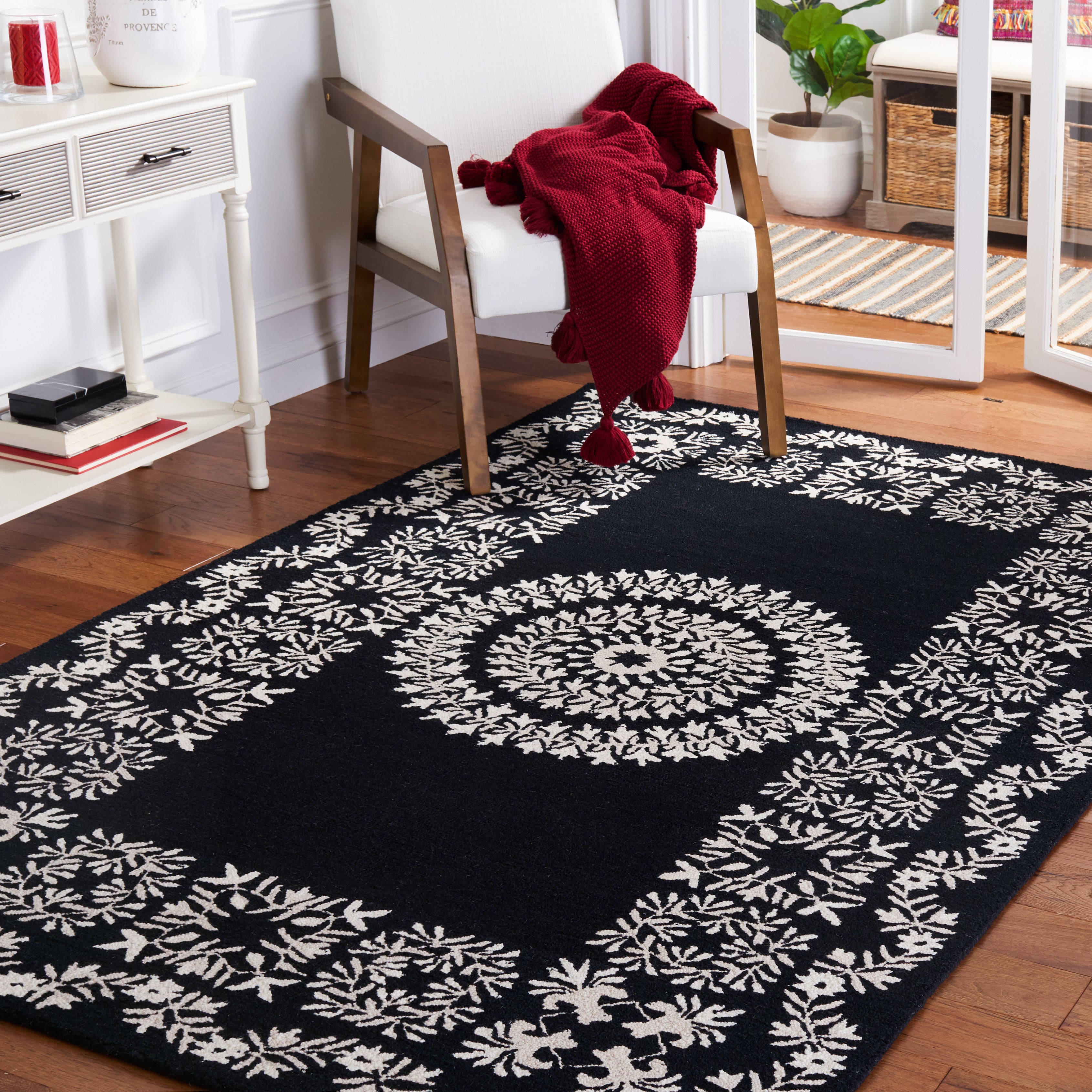 EMPIRE 826 – BLACK / IVORY