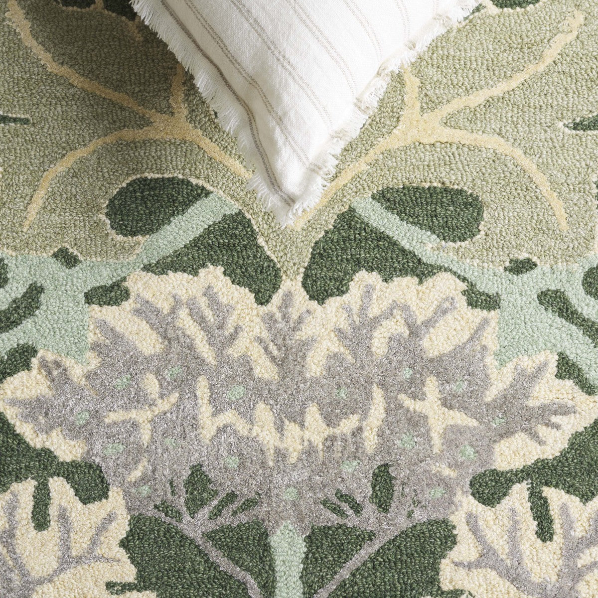 SAGE / BEIGE