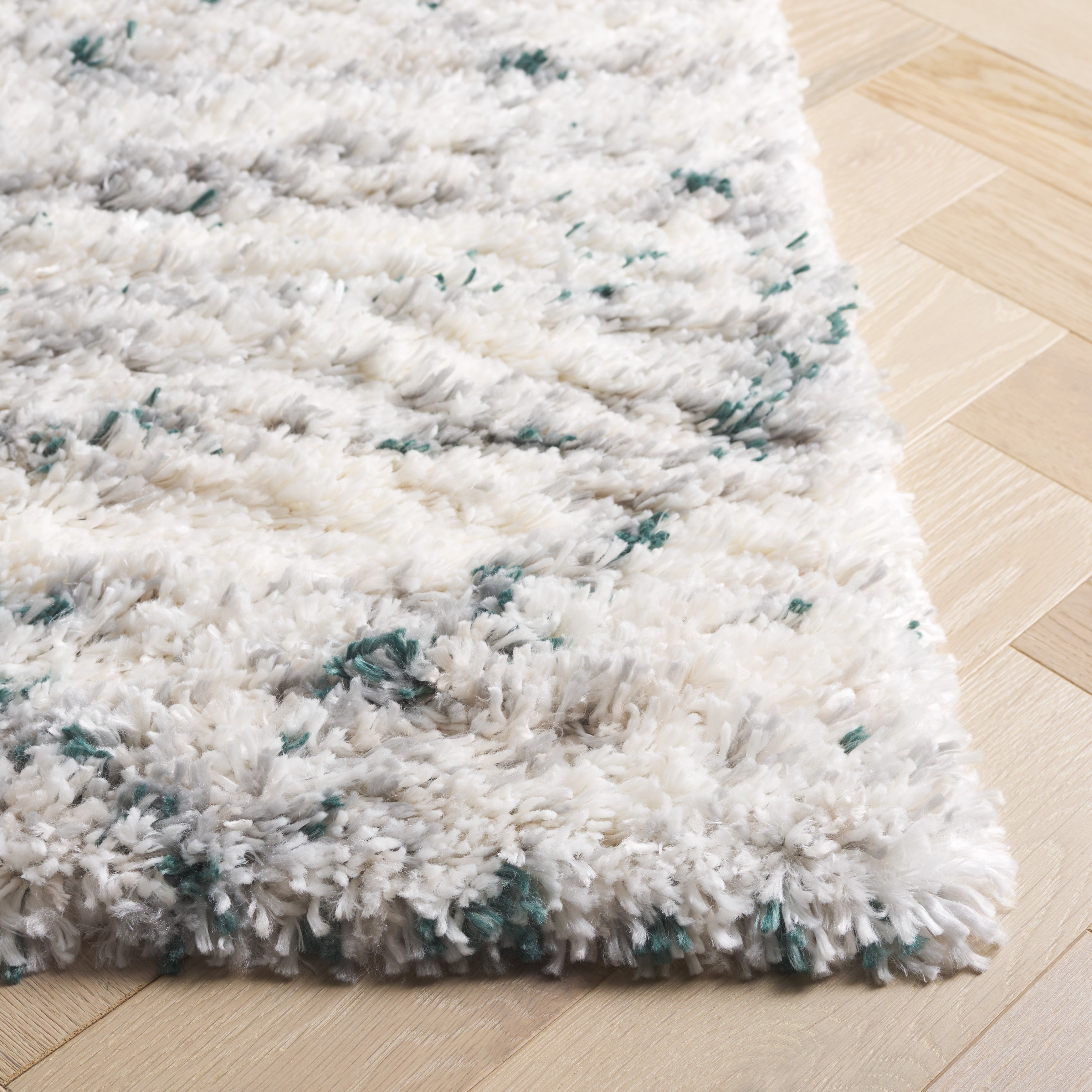 GREEN / IVORY
