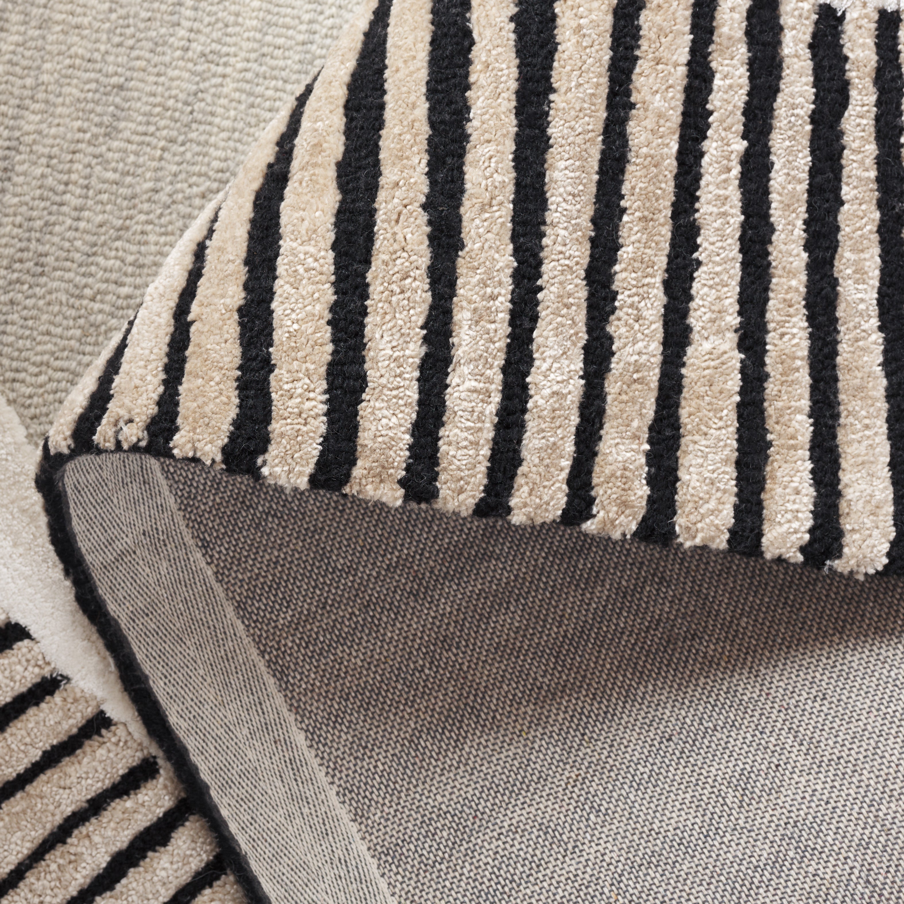 FIFTH AVENUE 107 GREY / BLACK