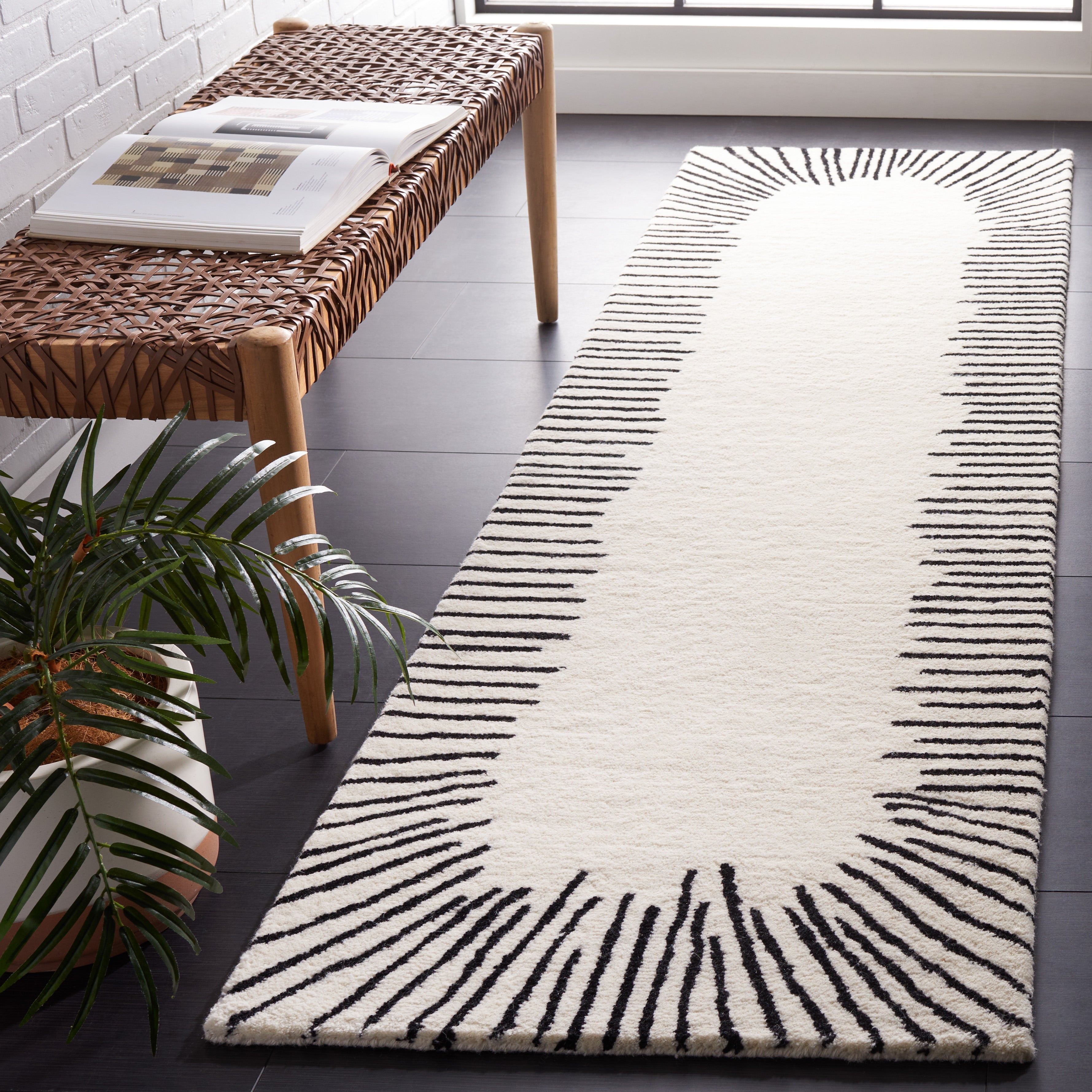 FIFTH AVENUE 129 IVORY / BLACK