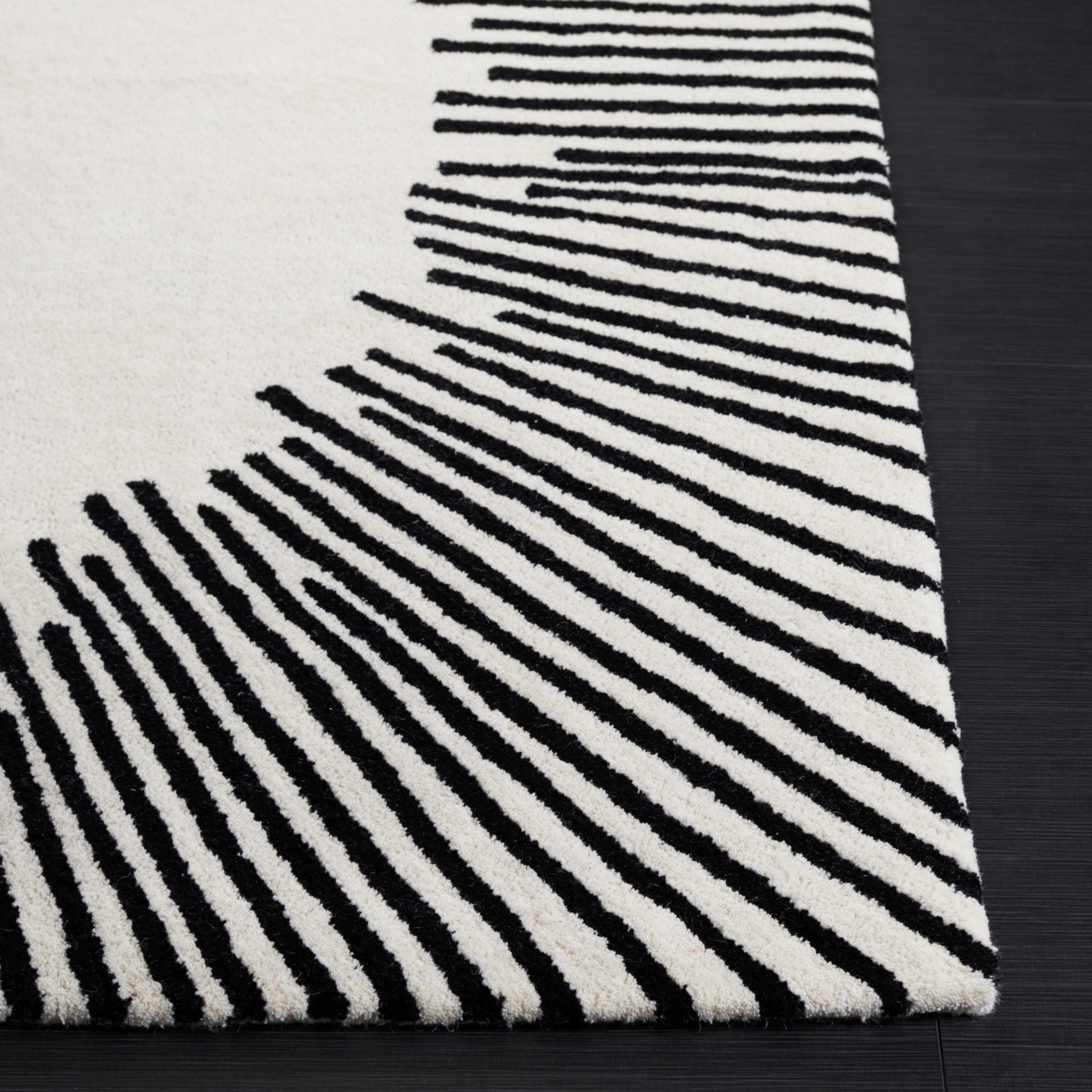 FIFTH AVENUE 129 IVORY / BLACK