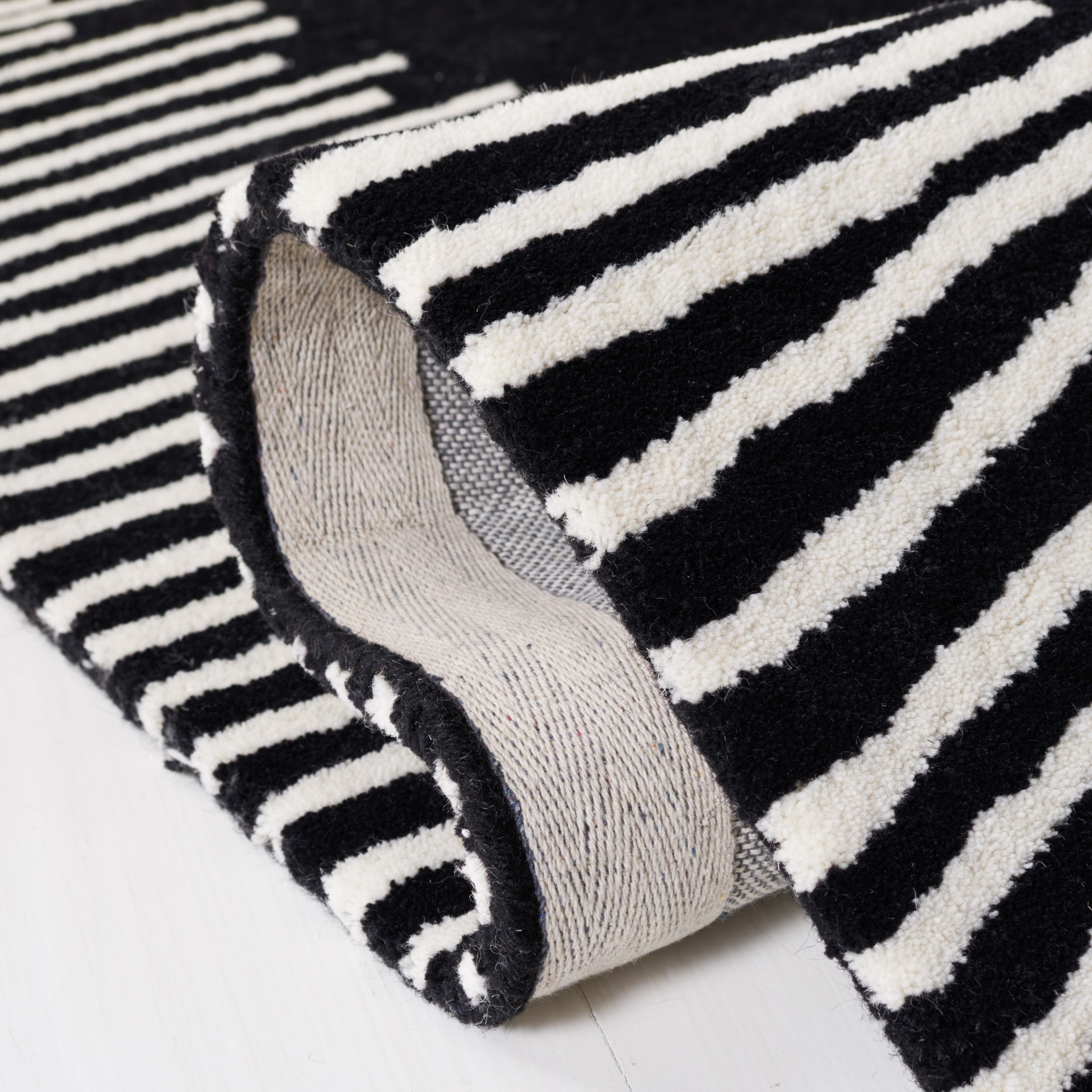 FIFTH AVENUE 129 BLACK / IVORY