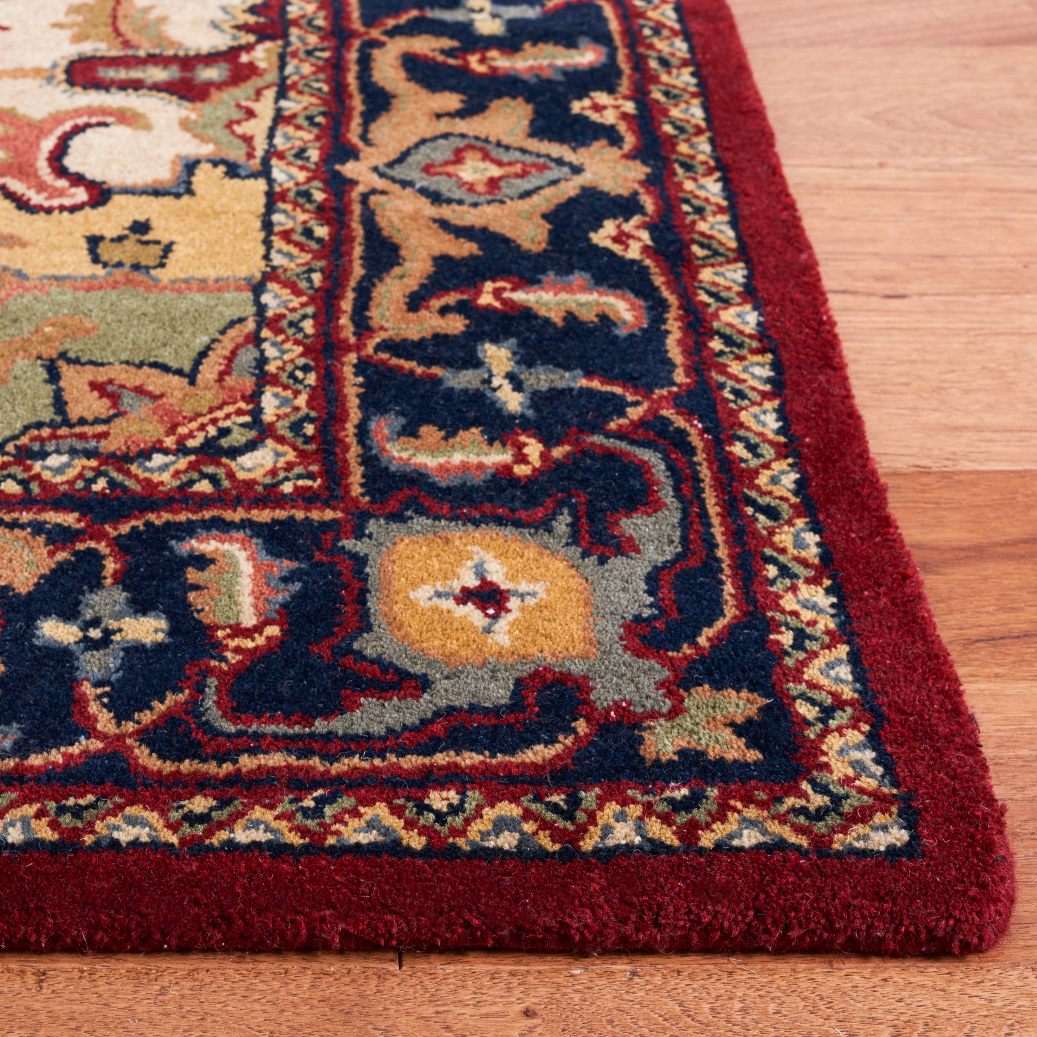 Safavieh Heritage 625 Rug, HG625 - Red