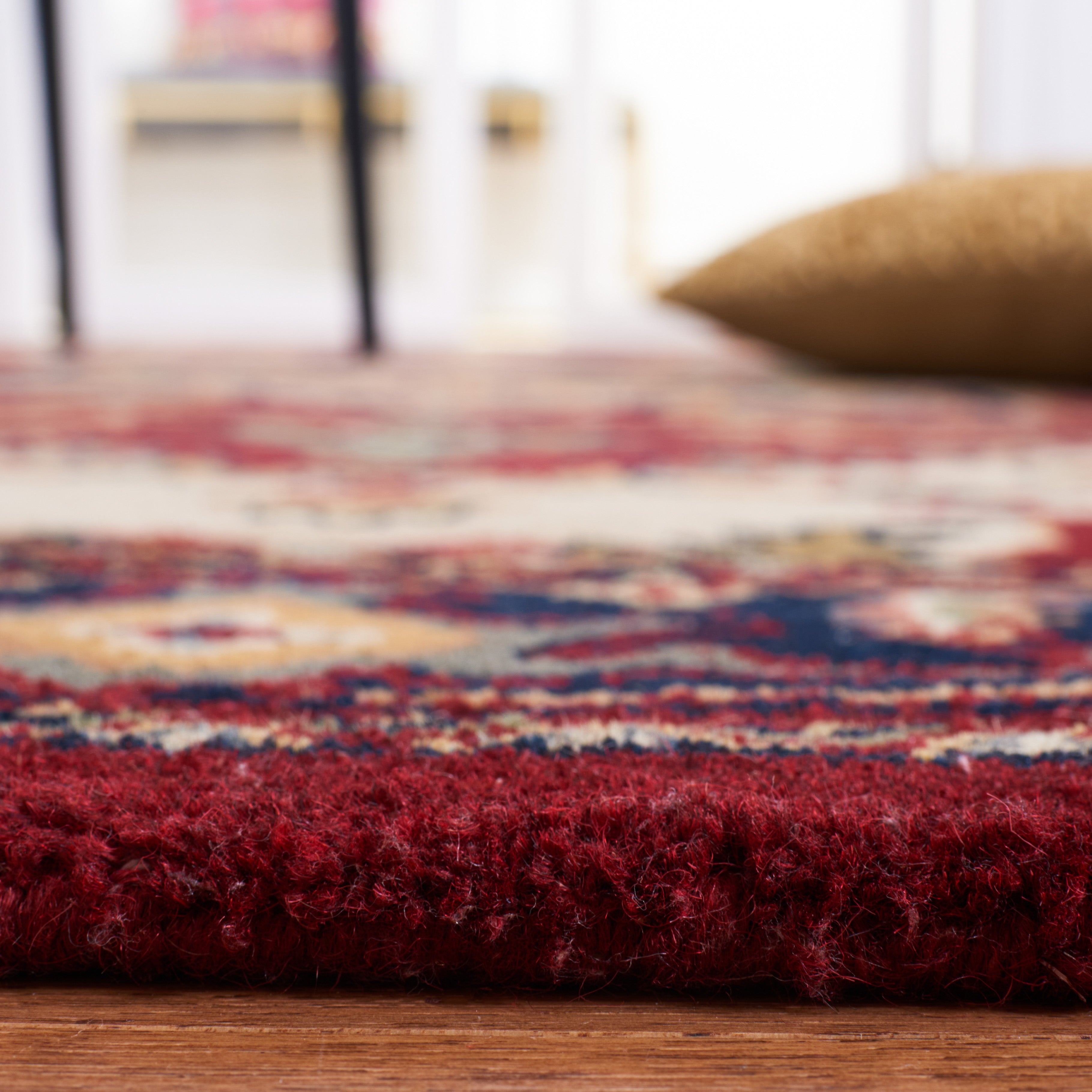Safavieh Heritage 625 Rug, HG625 - Red
