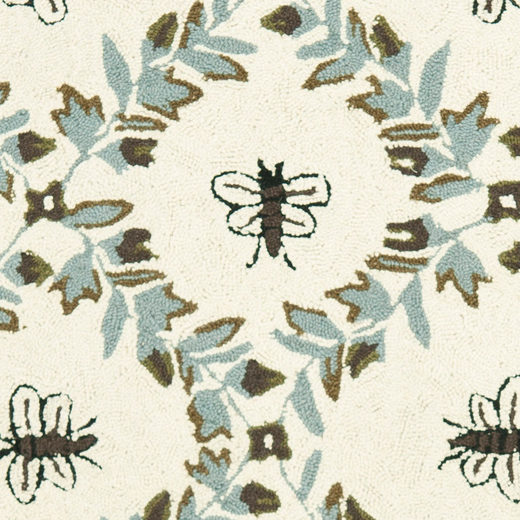 IVORY / LIGHT BLUE