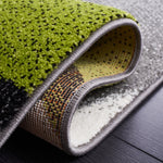 GREY / GREEN