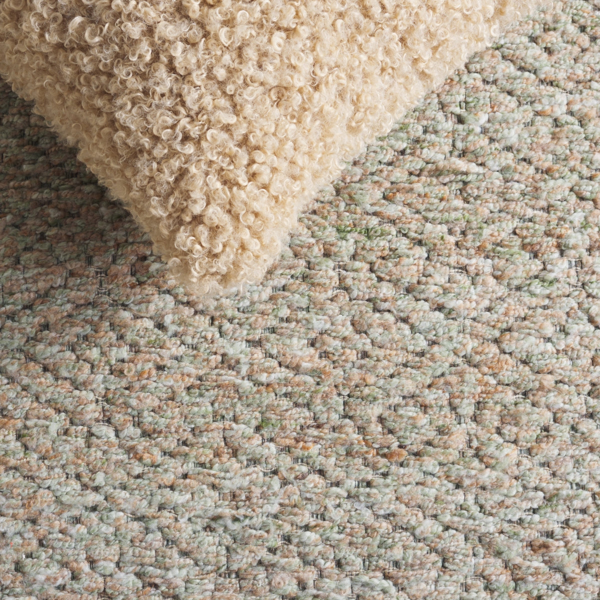 GREEN / BEIGE