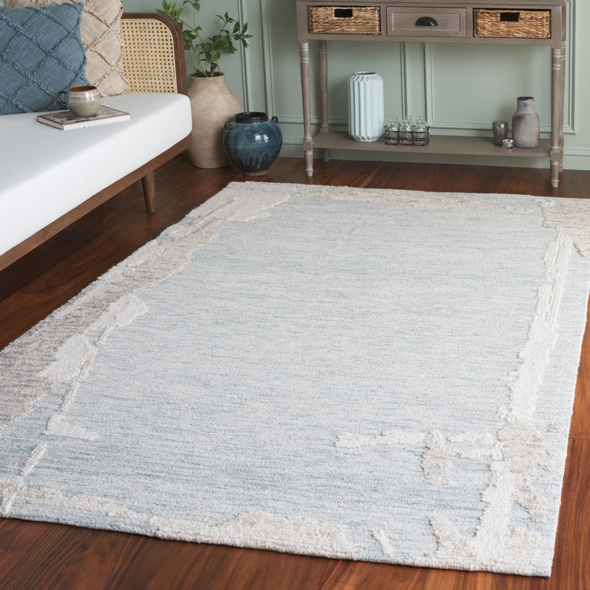 LIGHT BLUE / IVORY