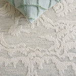GREY / IVORY