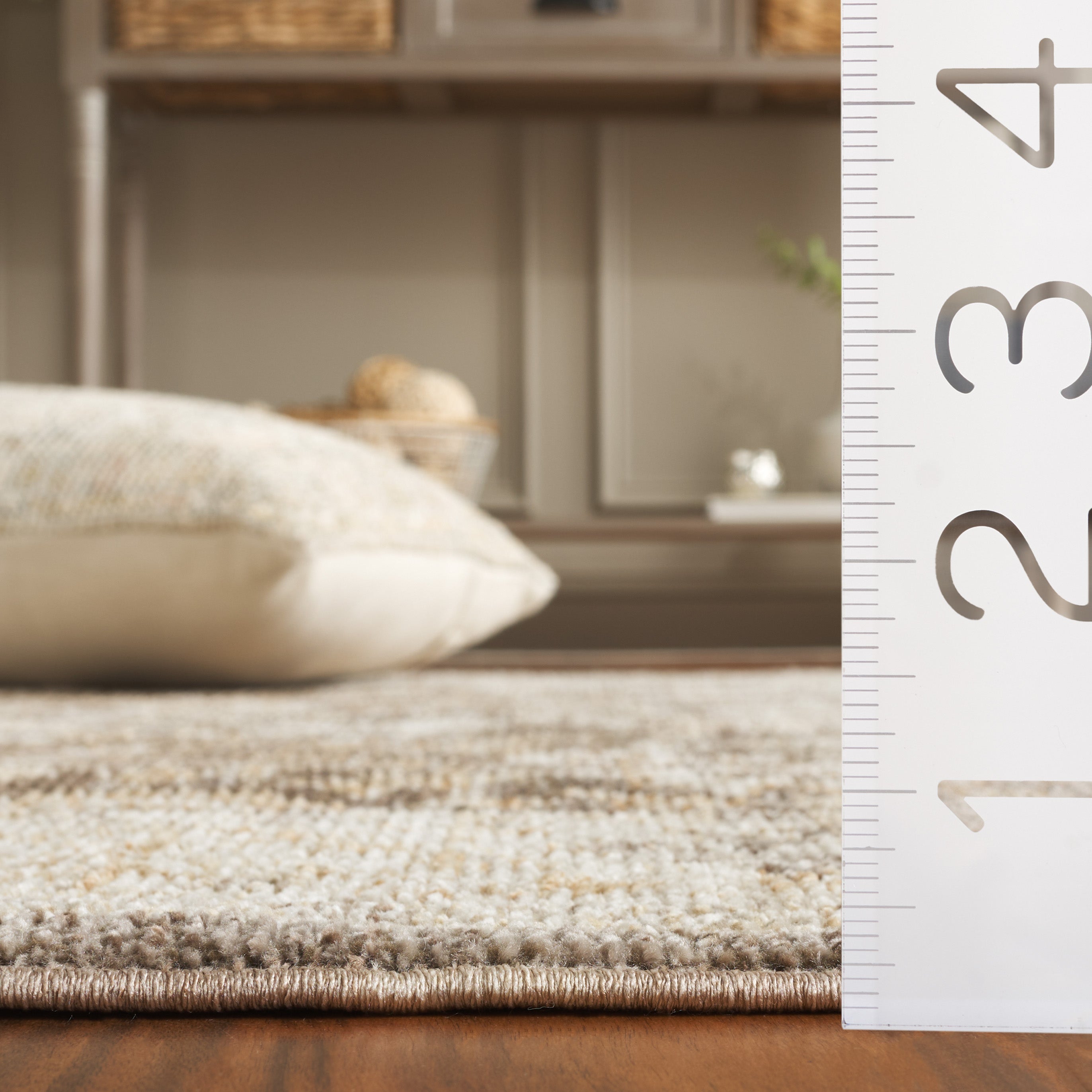 HAZEL 502 – BROWN / IVORY