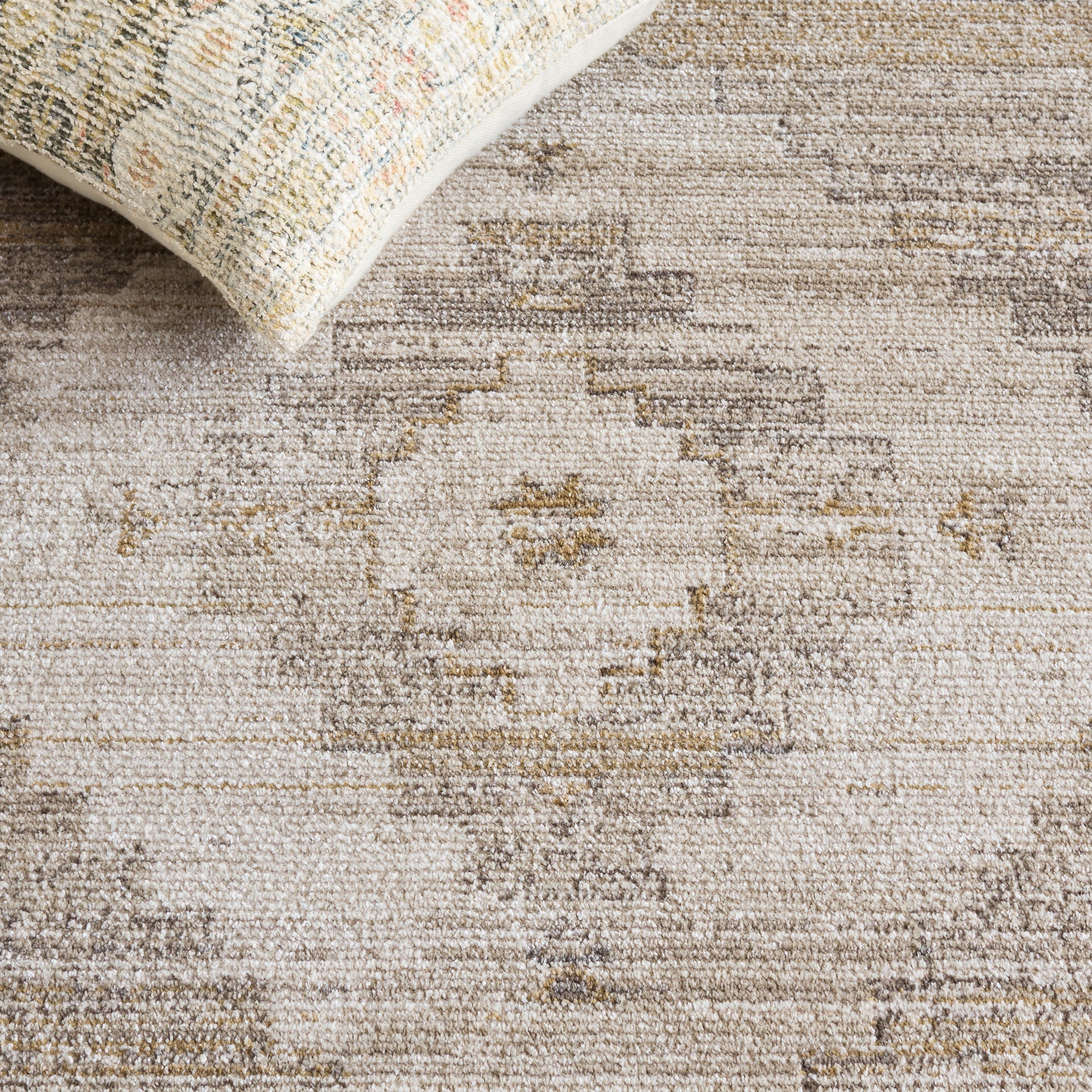 HAZEL 520 – BEIGE / IVORY