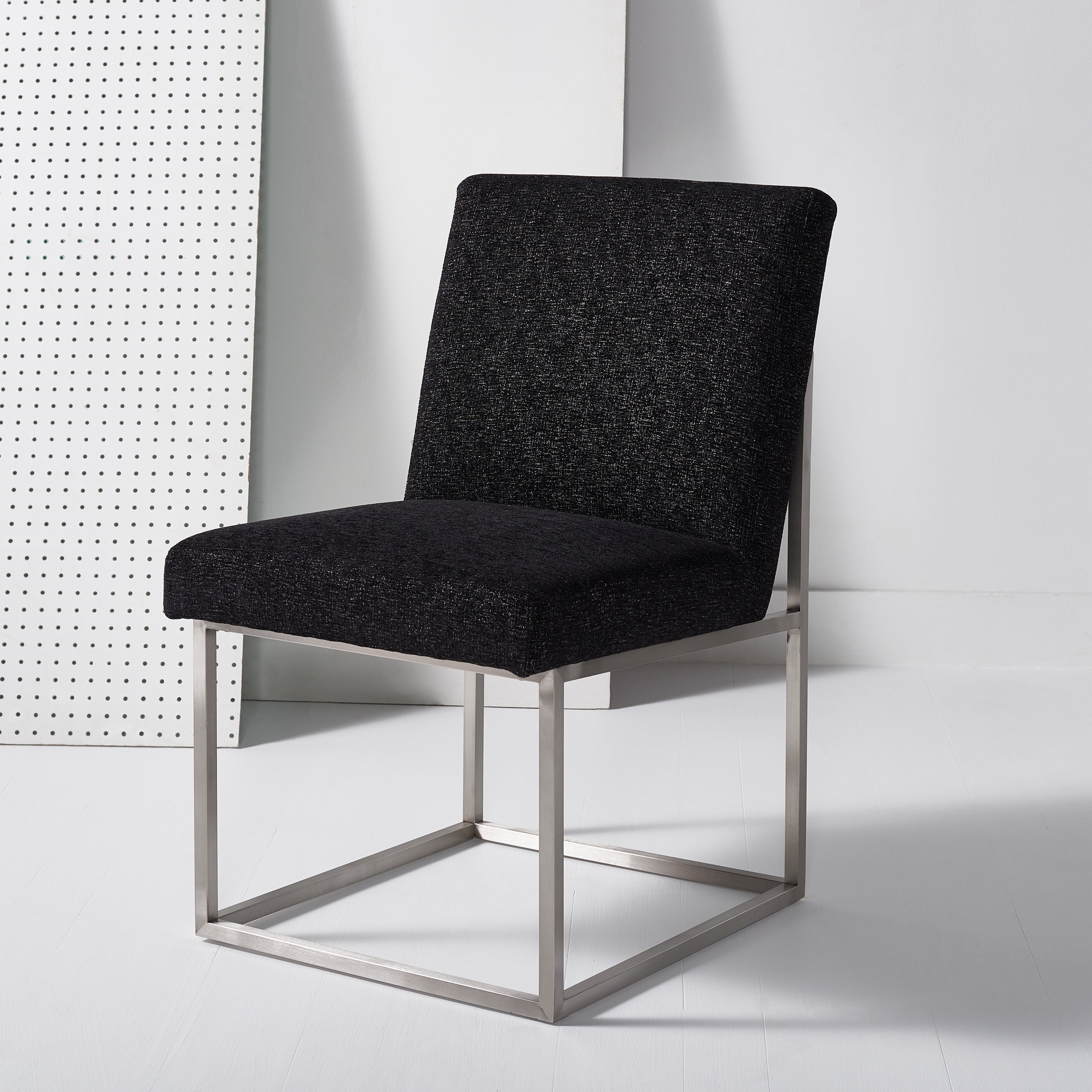 BLACK / SILVER-Upholstery
