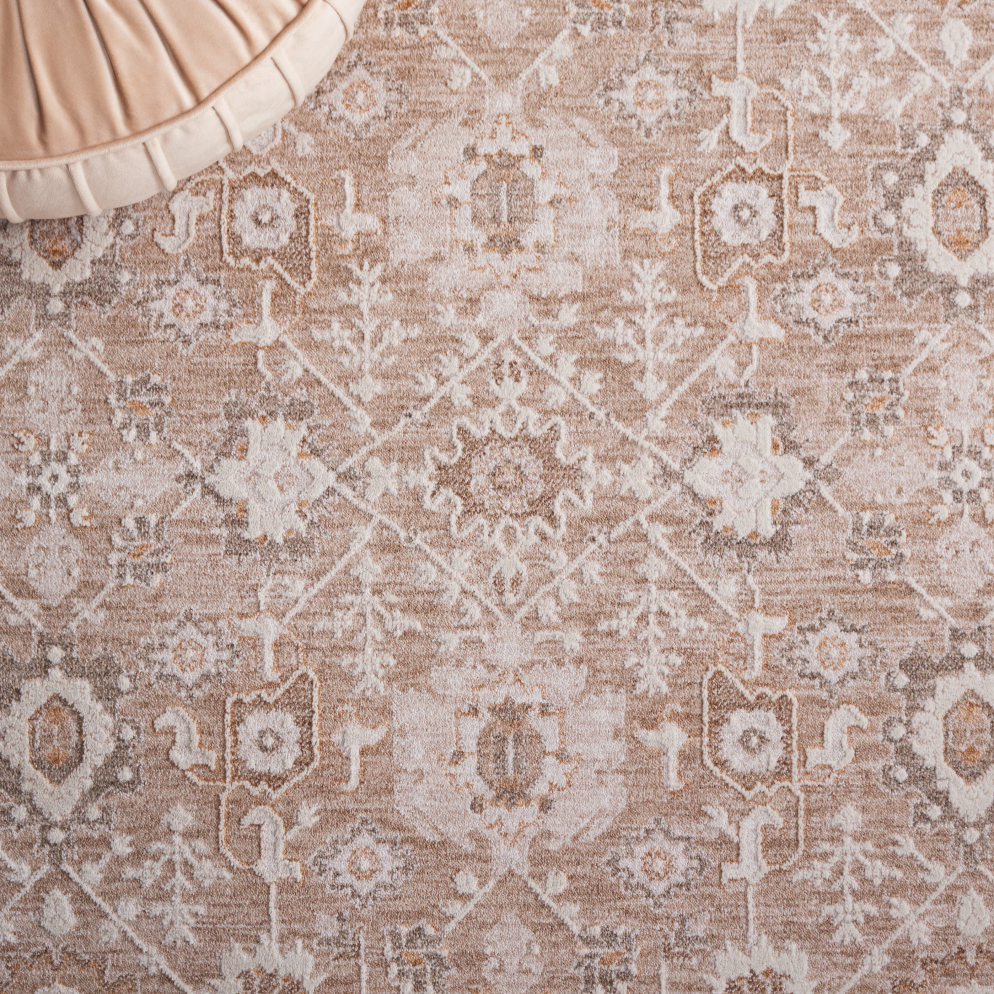 BEIGE / IVORY