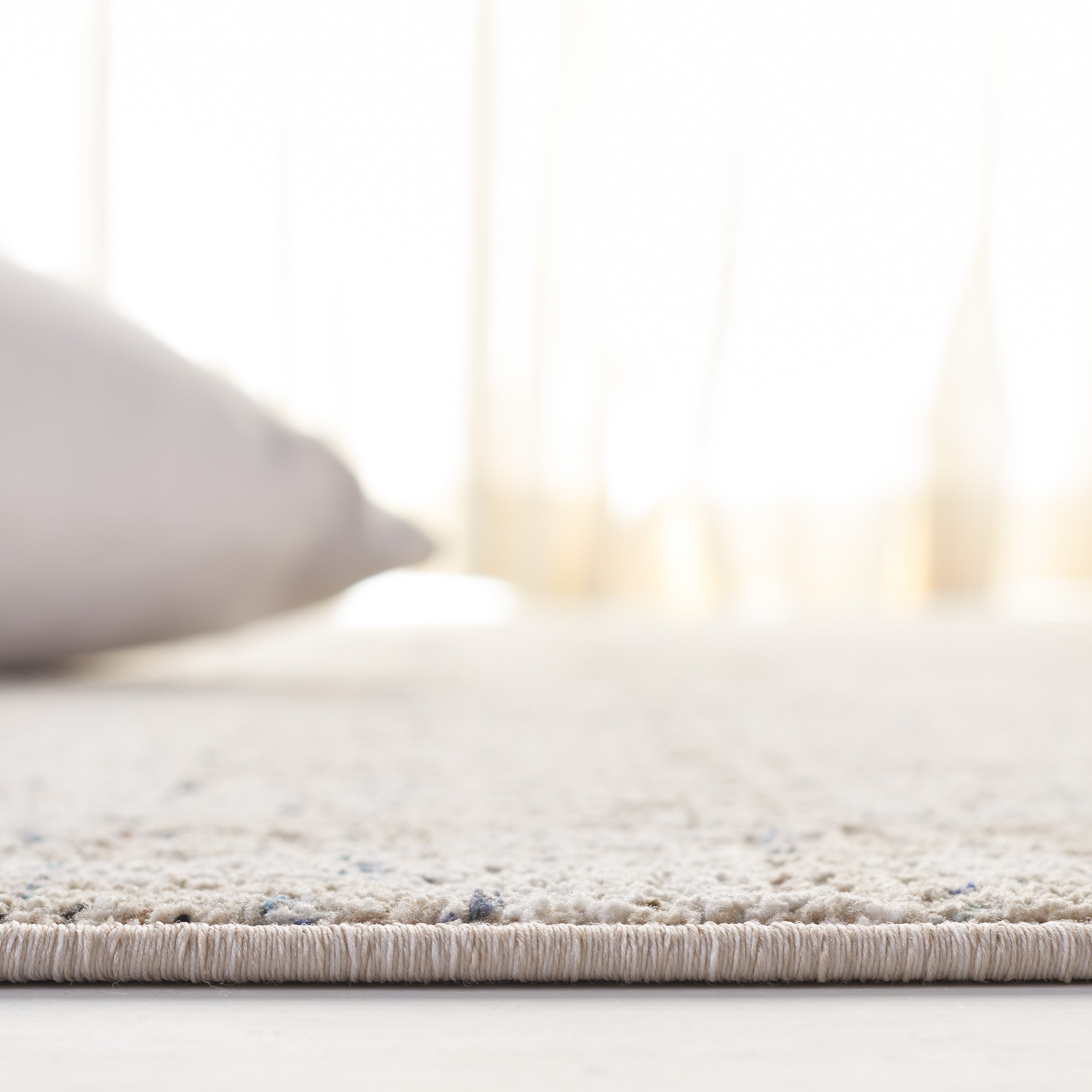 IVORY / LIGHT OLIVE