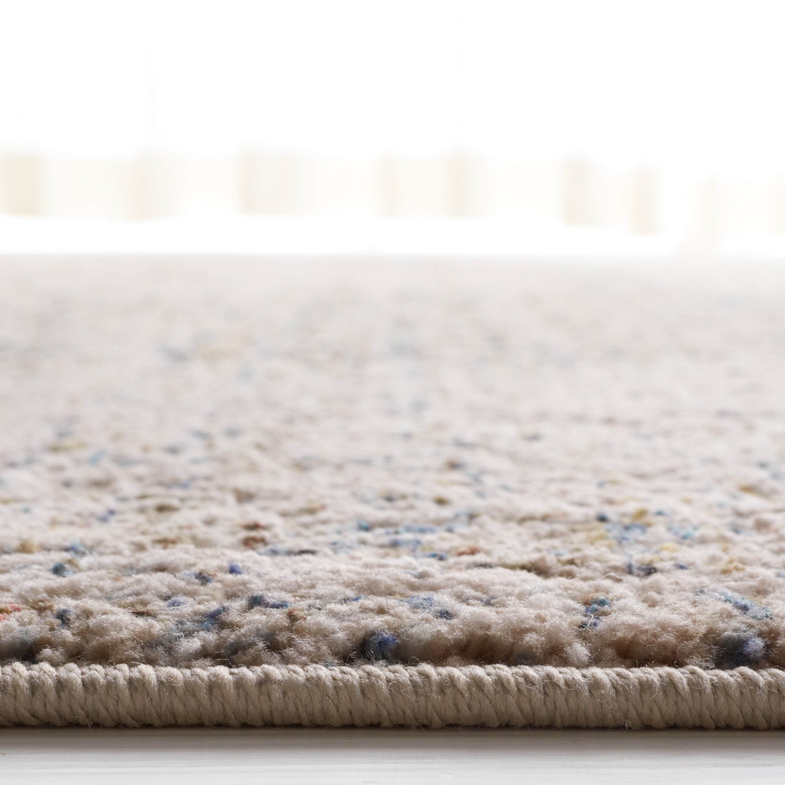 IVORY / LIGHT OLIVE