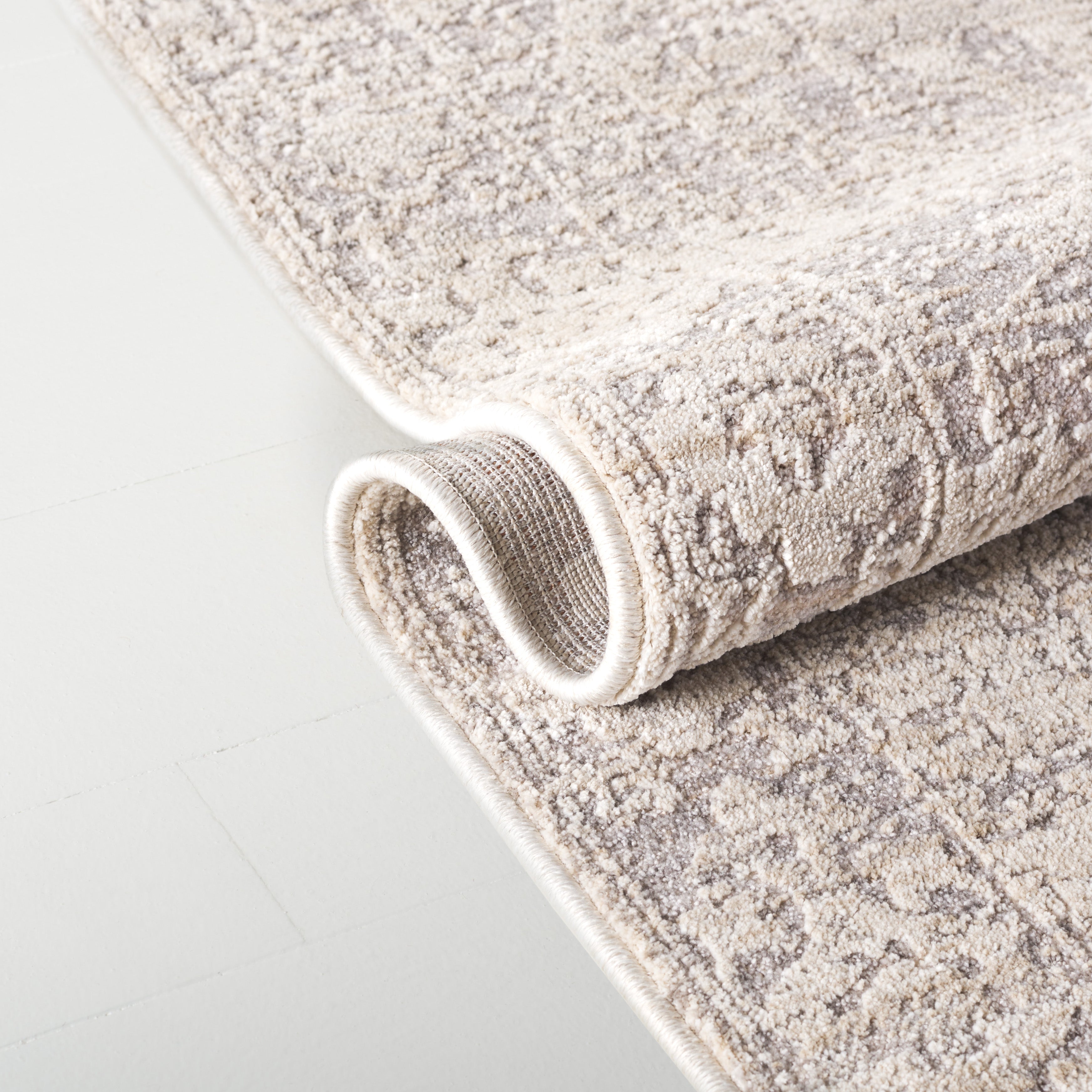 BEIGE / IVORY