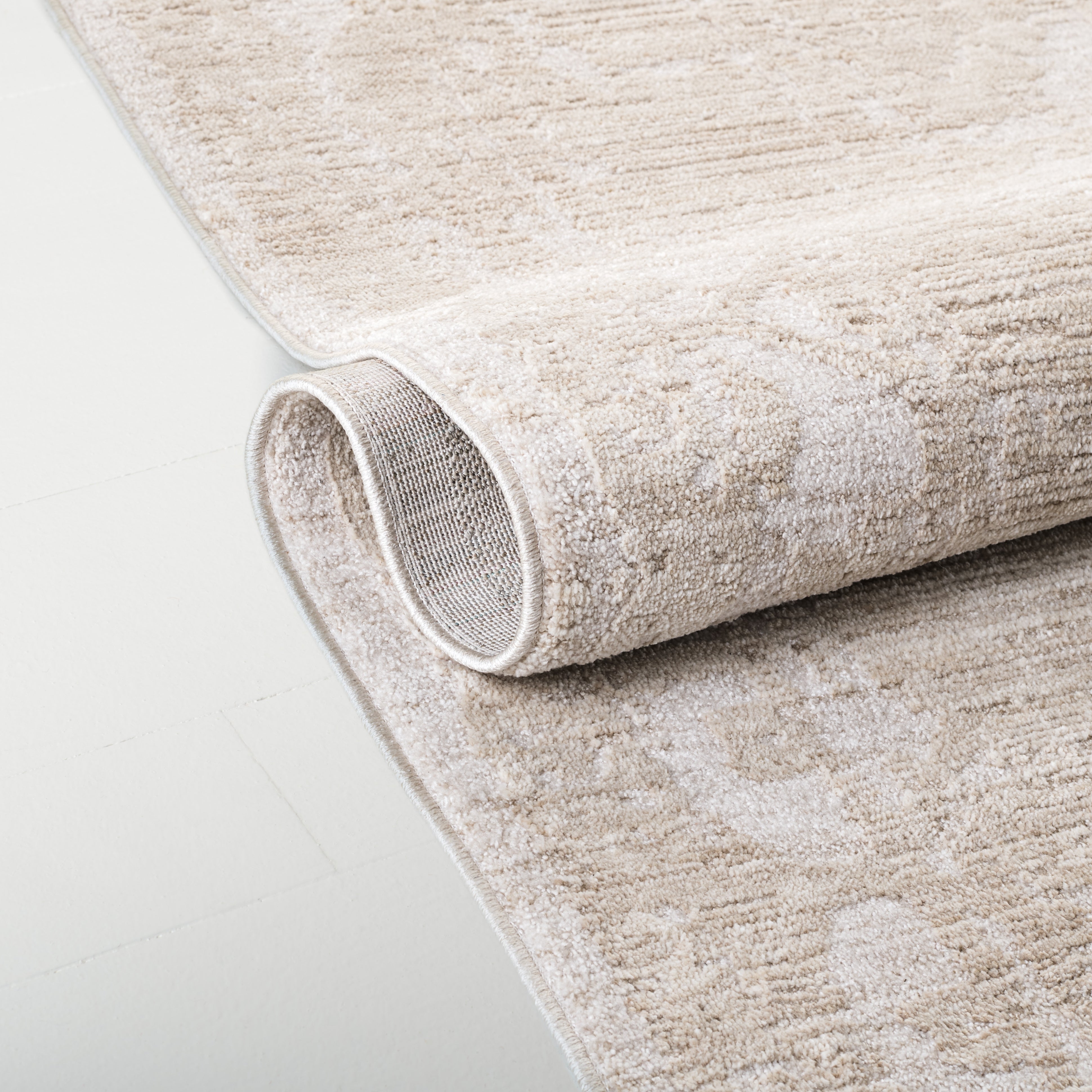 BEIGE / IVORY