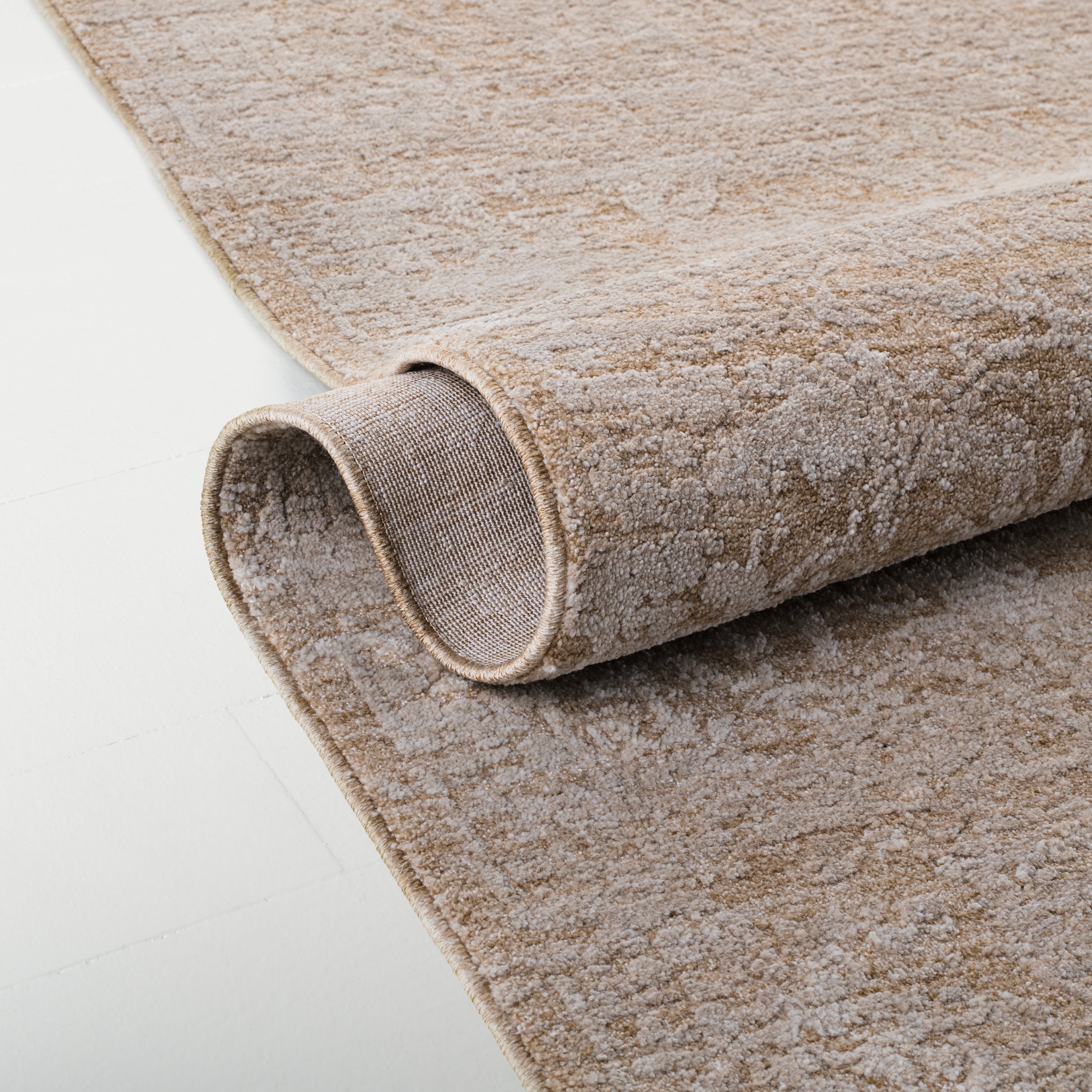 BEIGE / IVORY