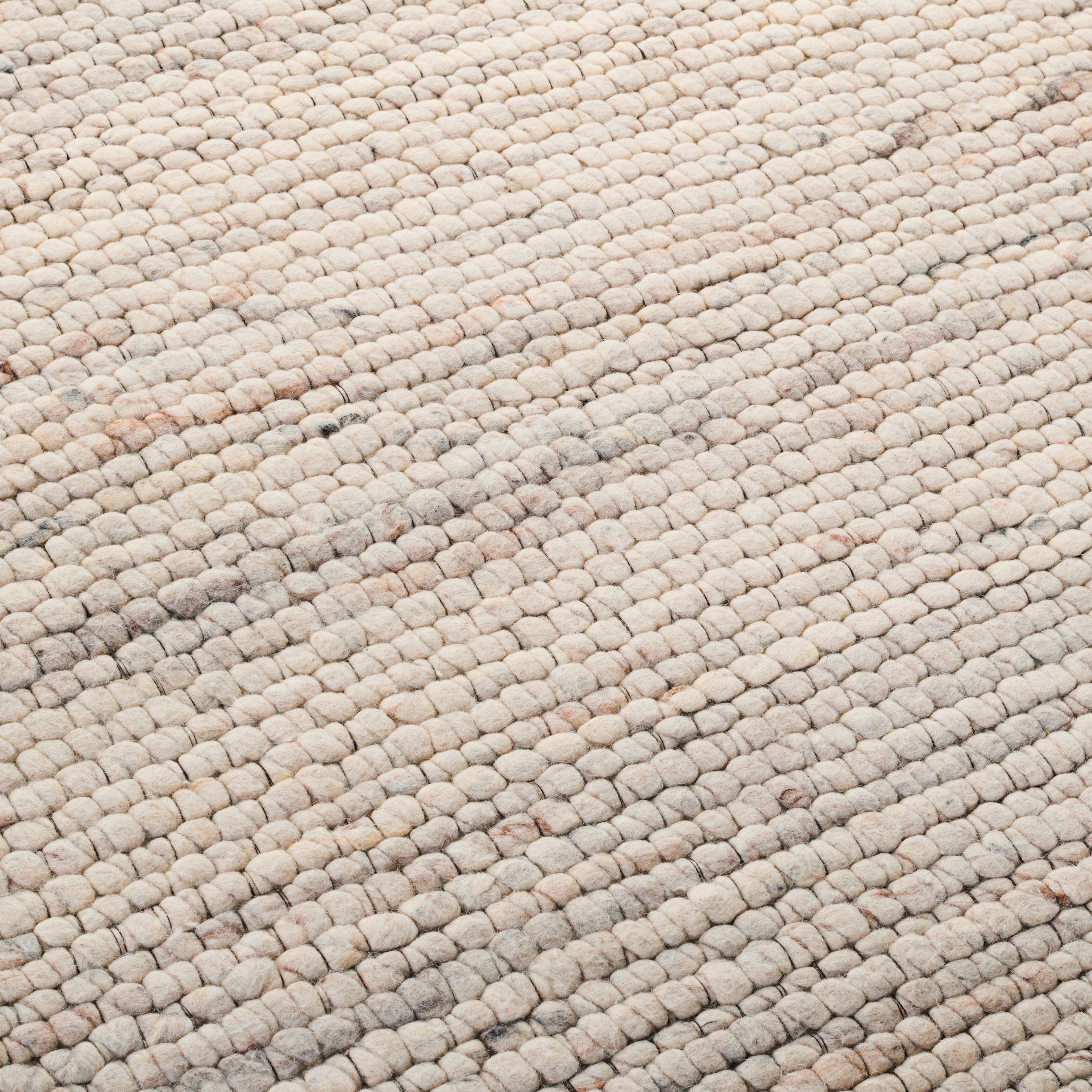 BEIGE / IVORY