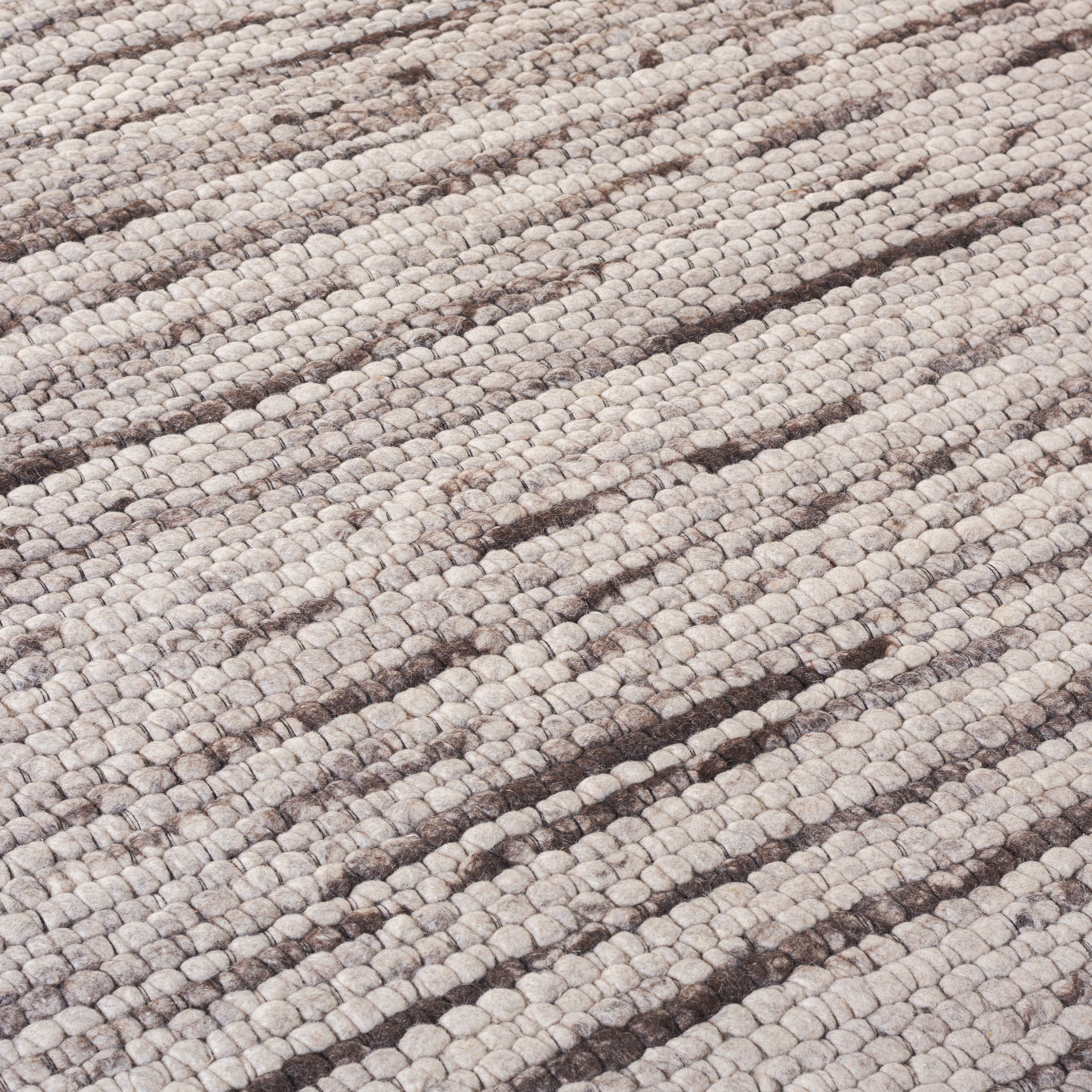 GREY / BEIGE