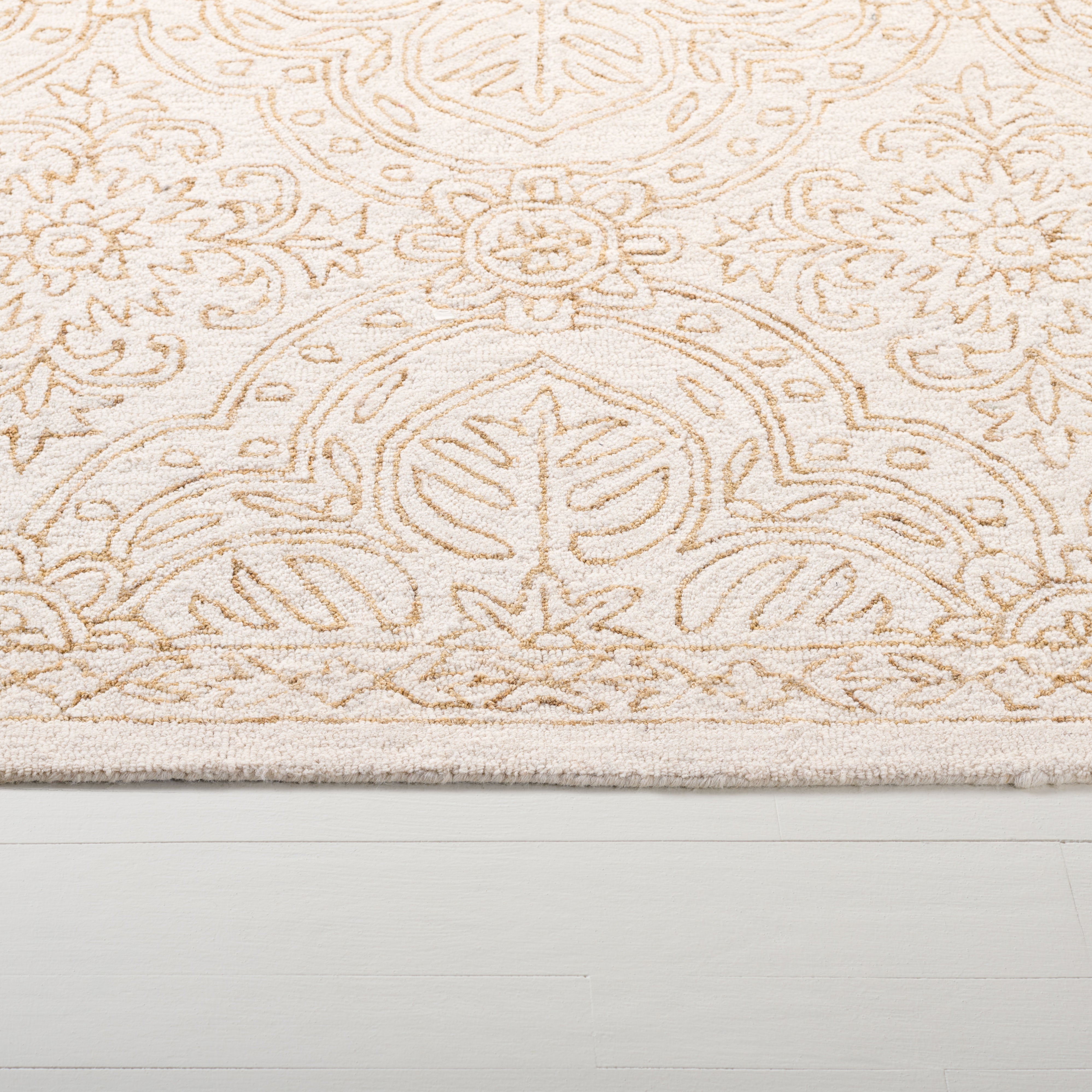 IVORY / GOLD