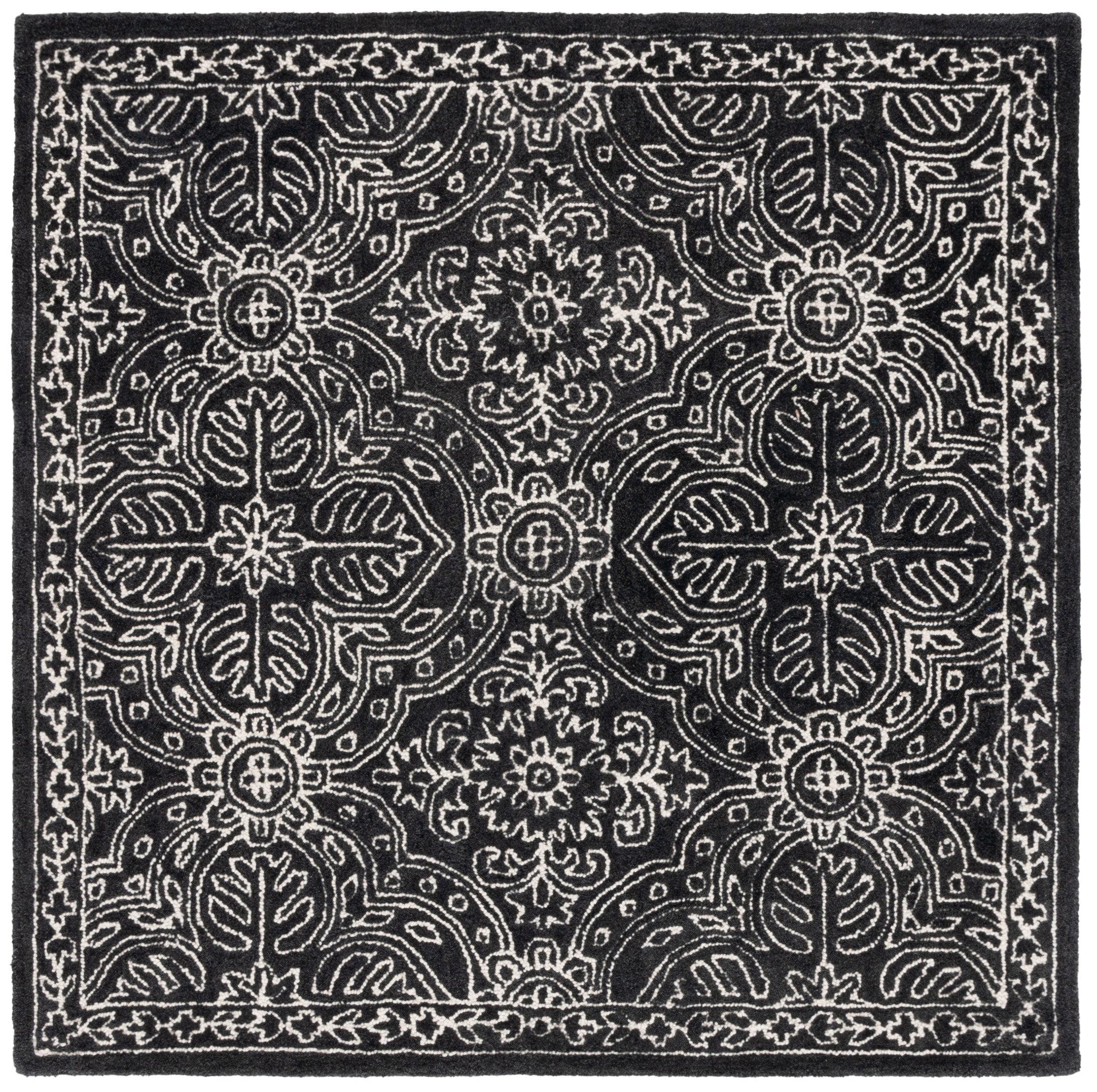 BLACK / IVORY