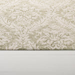 SOFT GREEN / IVORY