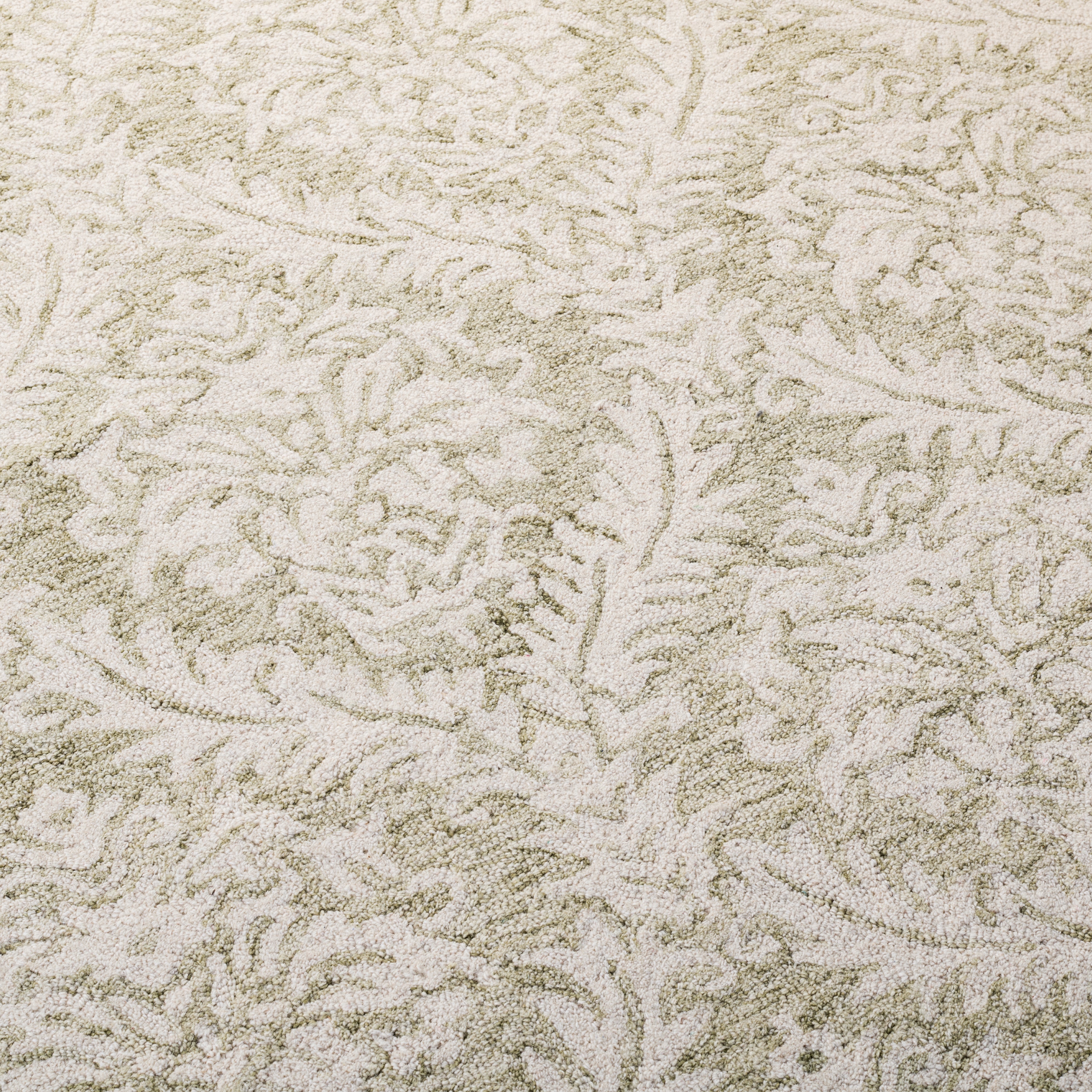 SOFT GREEN / IVORY