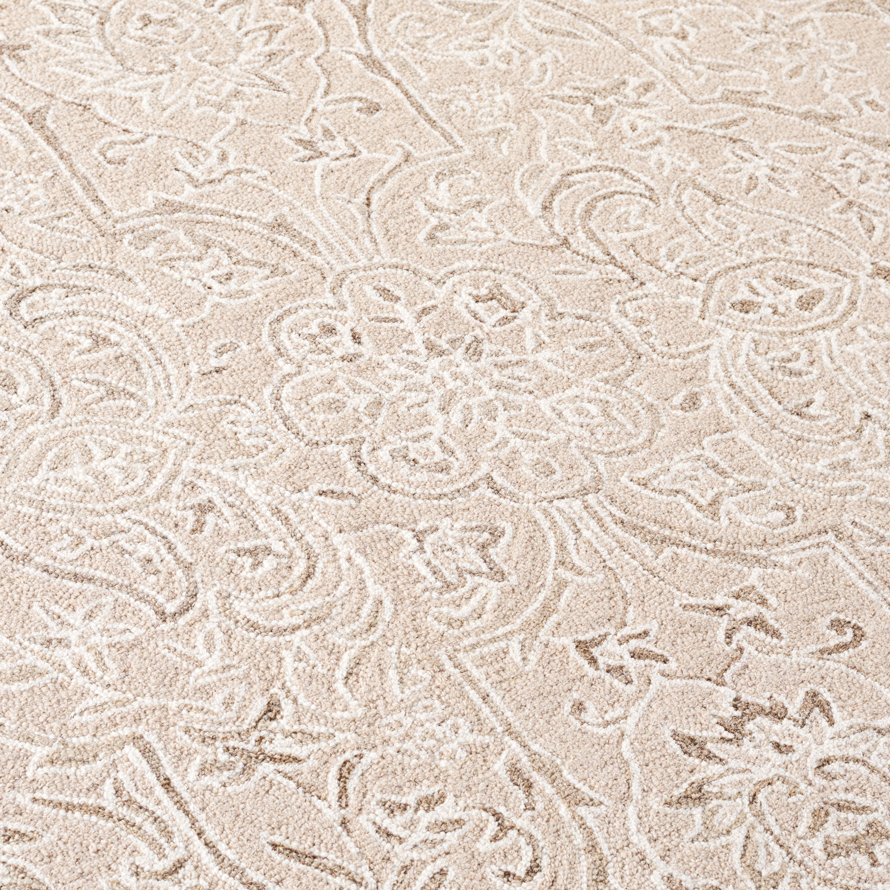 BEIGE / IVORY