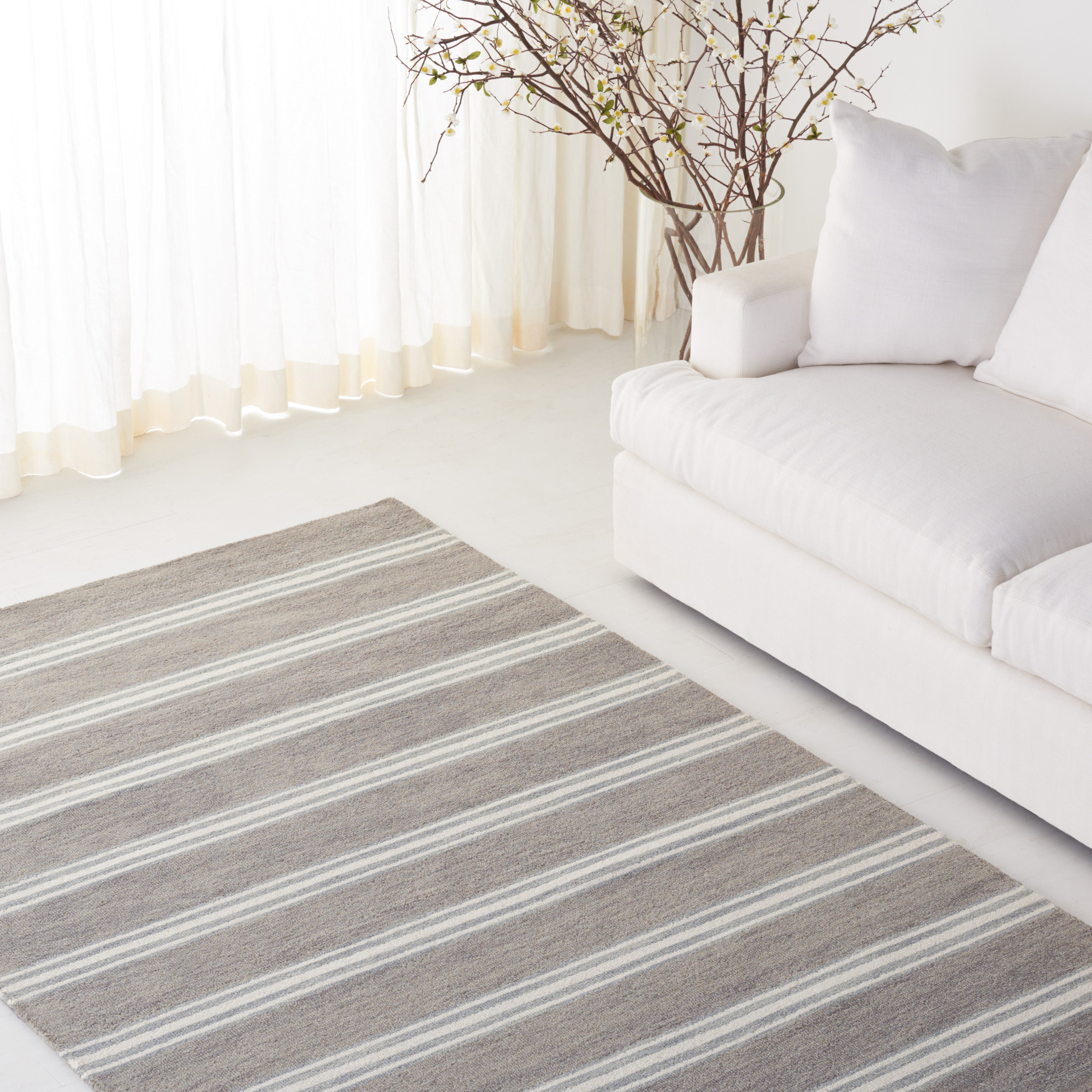 GREY / IVORY