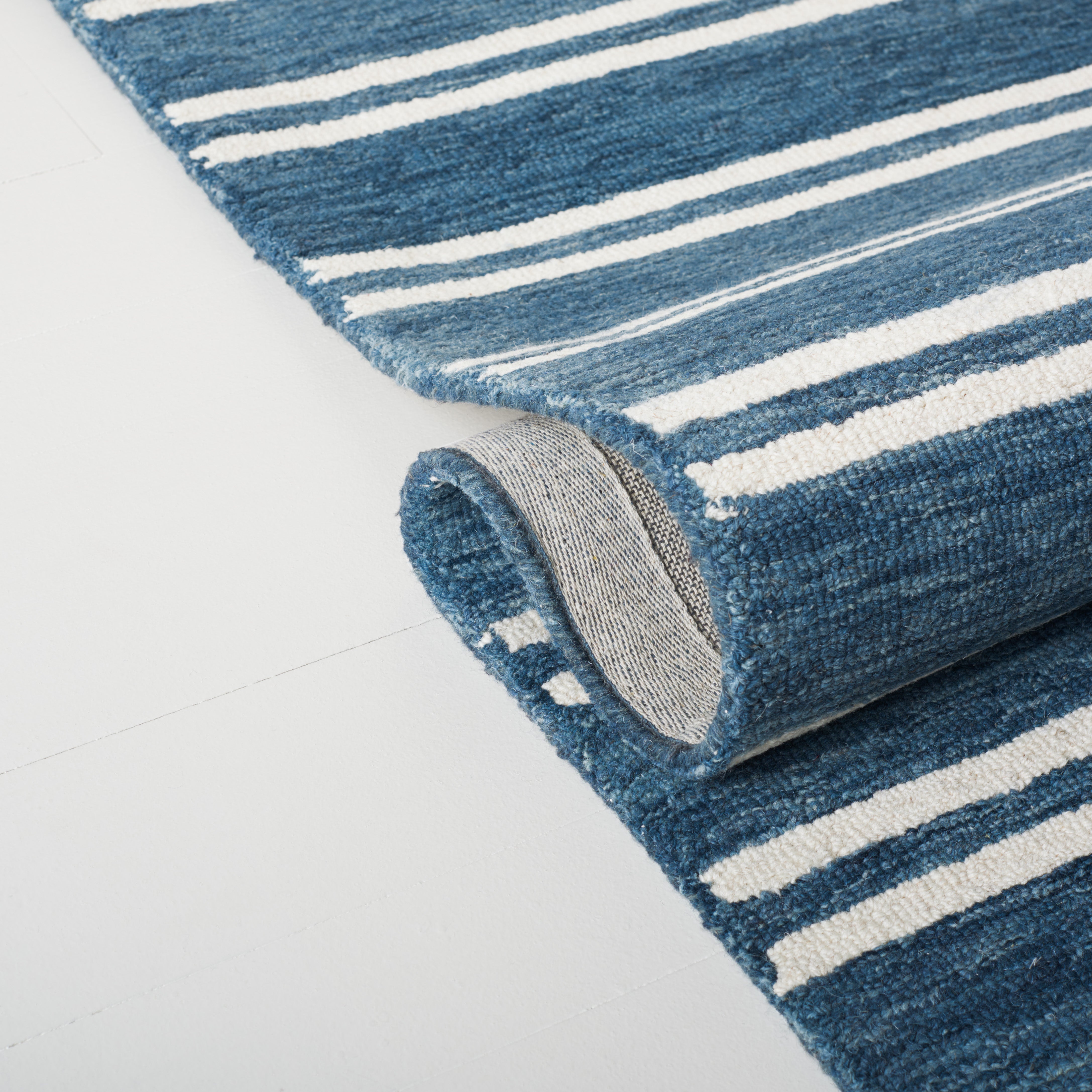 BLUE / IVORY