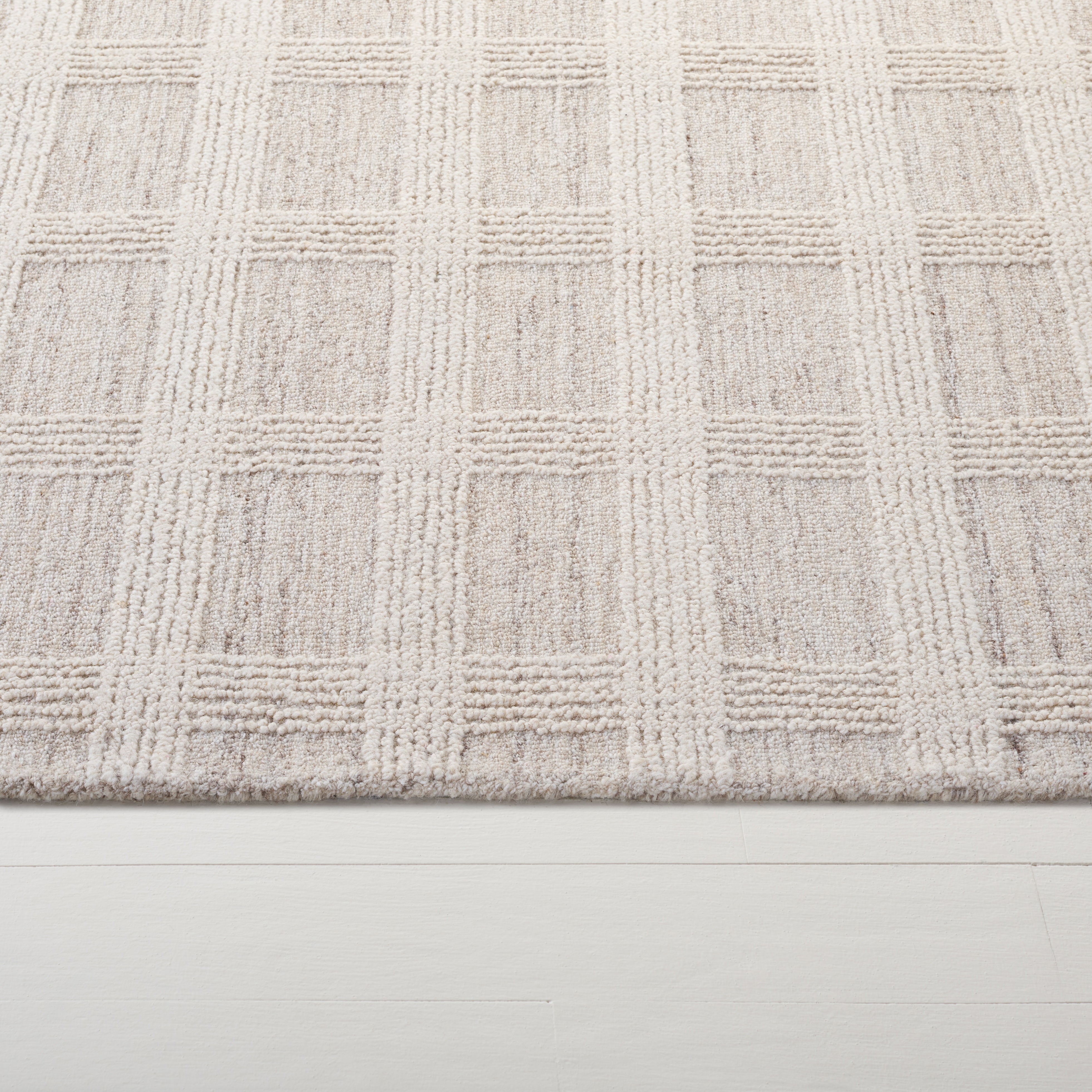 BEIGE / IVORY