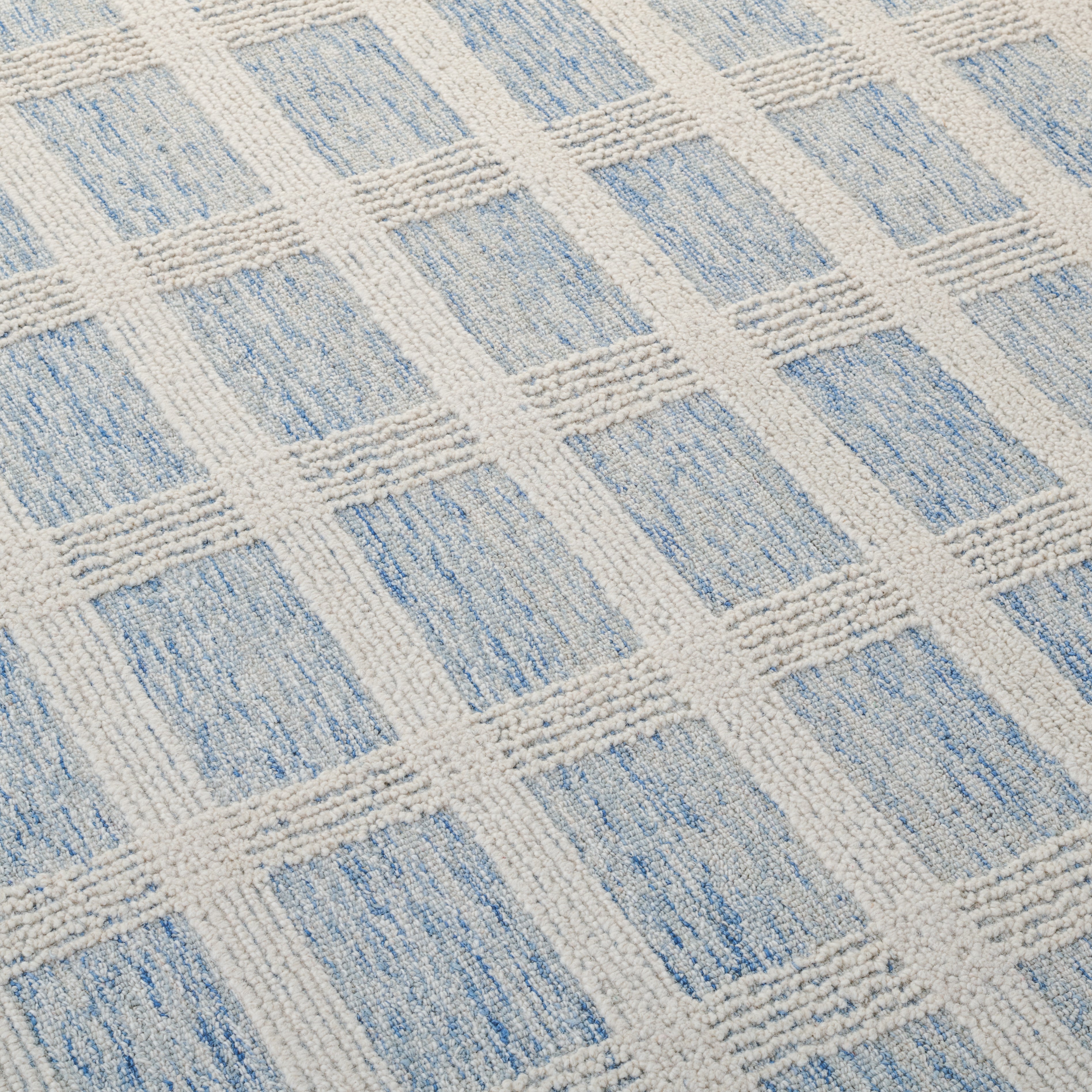 BLUE / IVORY