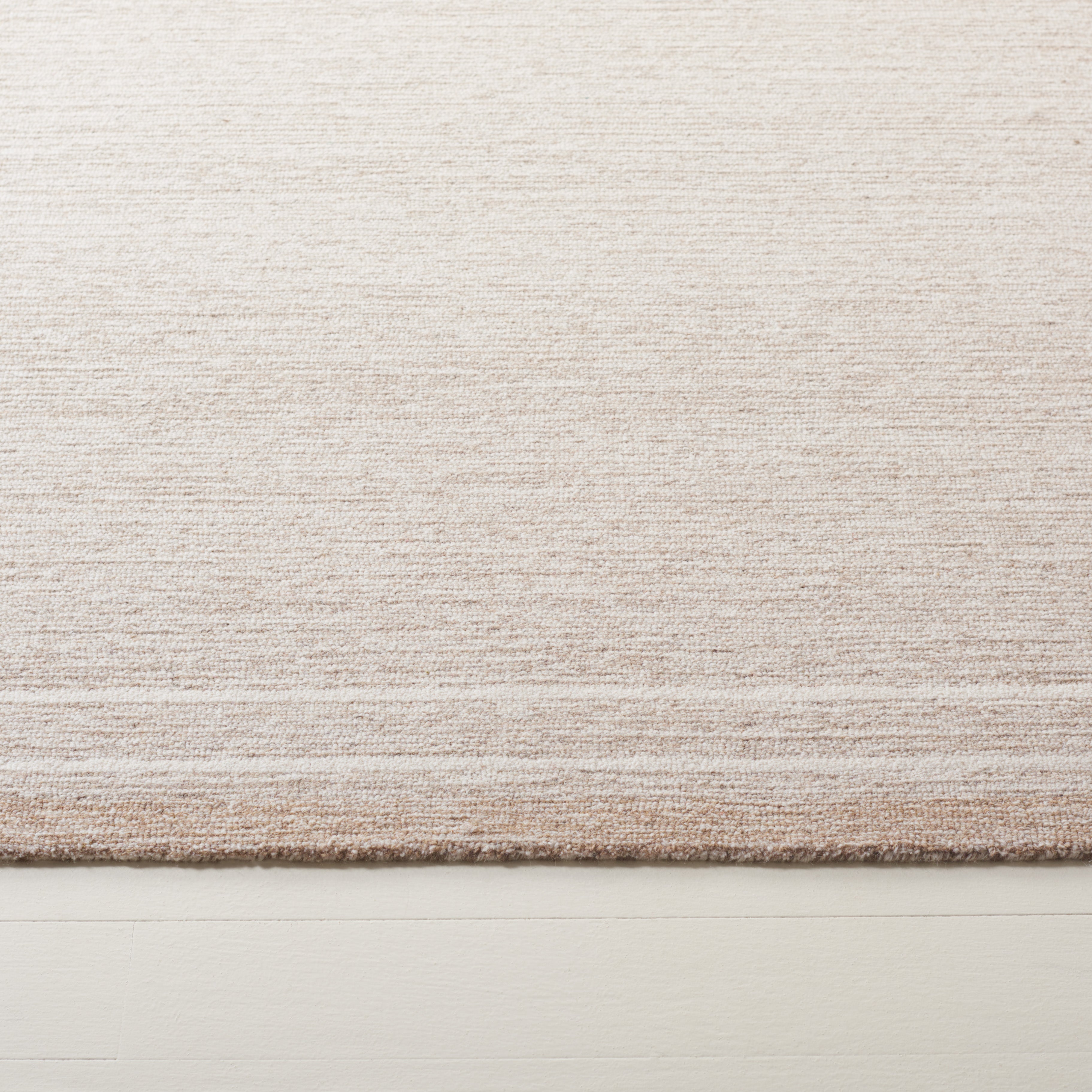 BEIGE / IVORY