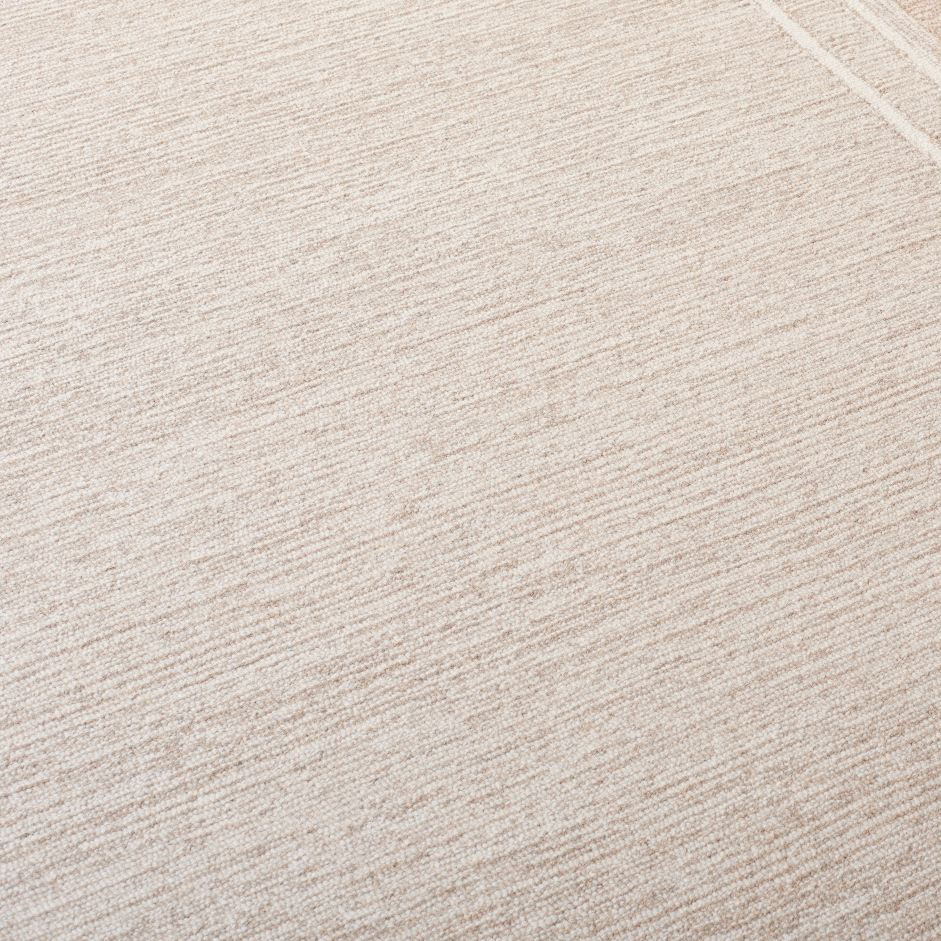 BEIGE / IVORY