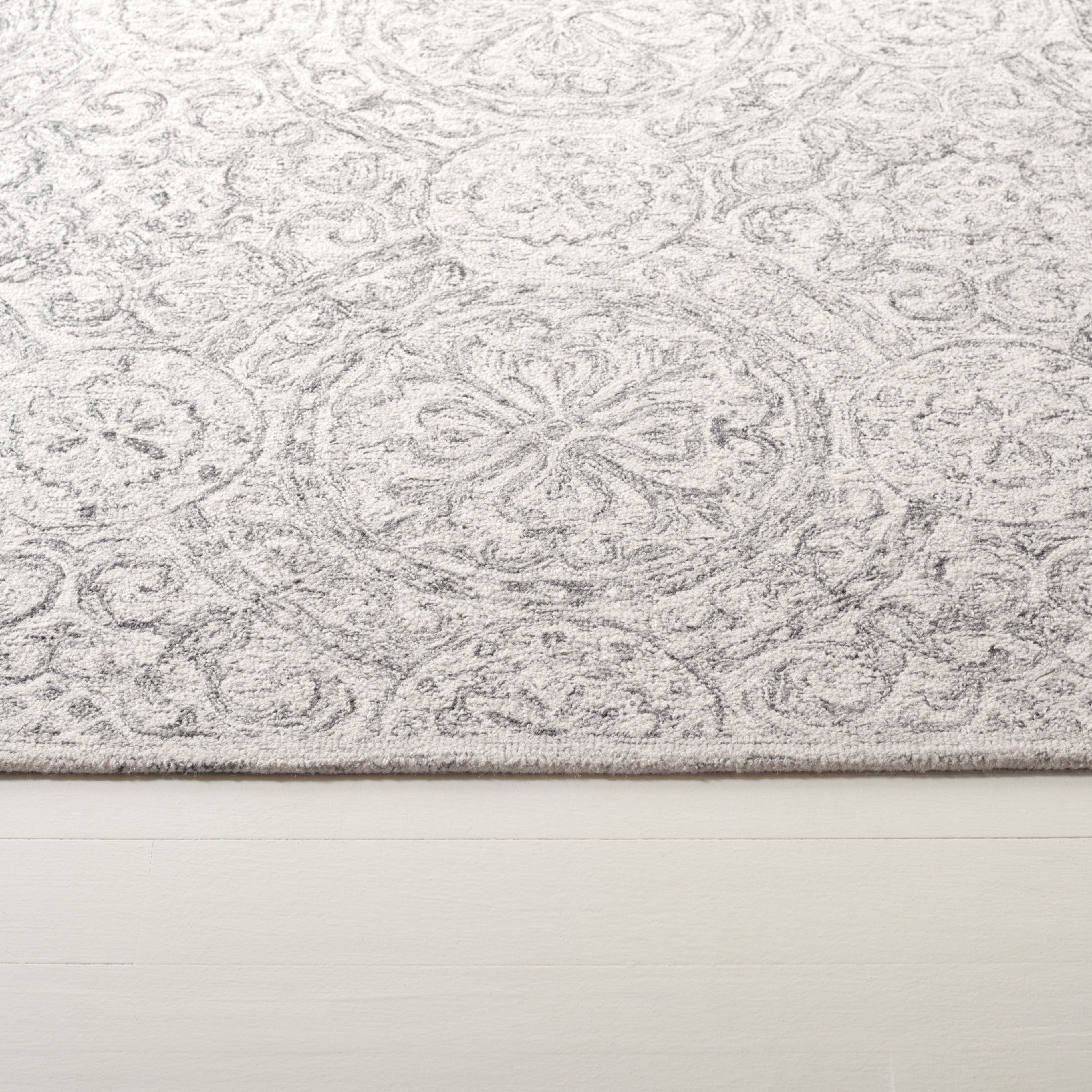 IVORY / GREY