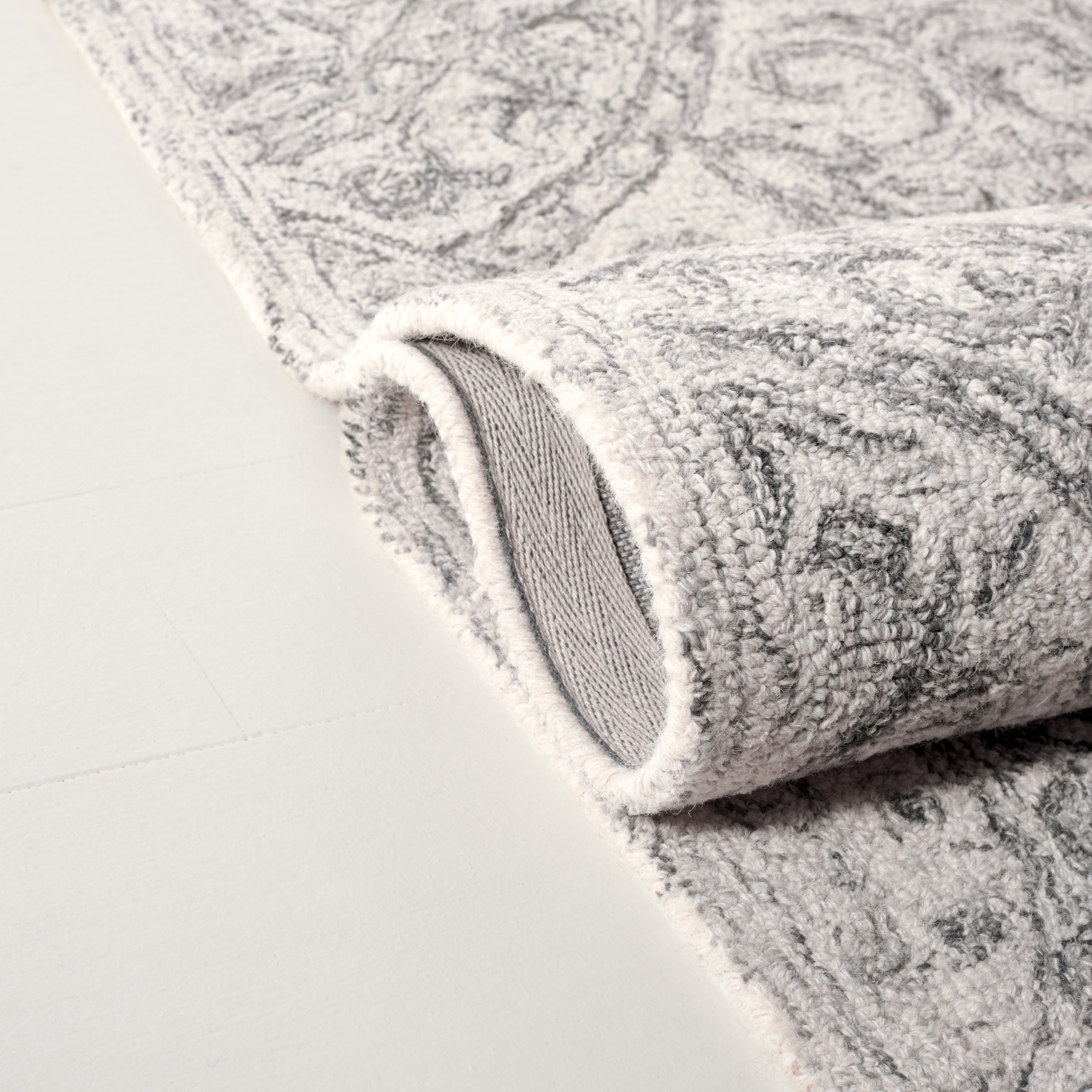 IVORY / GREY