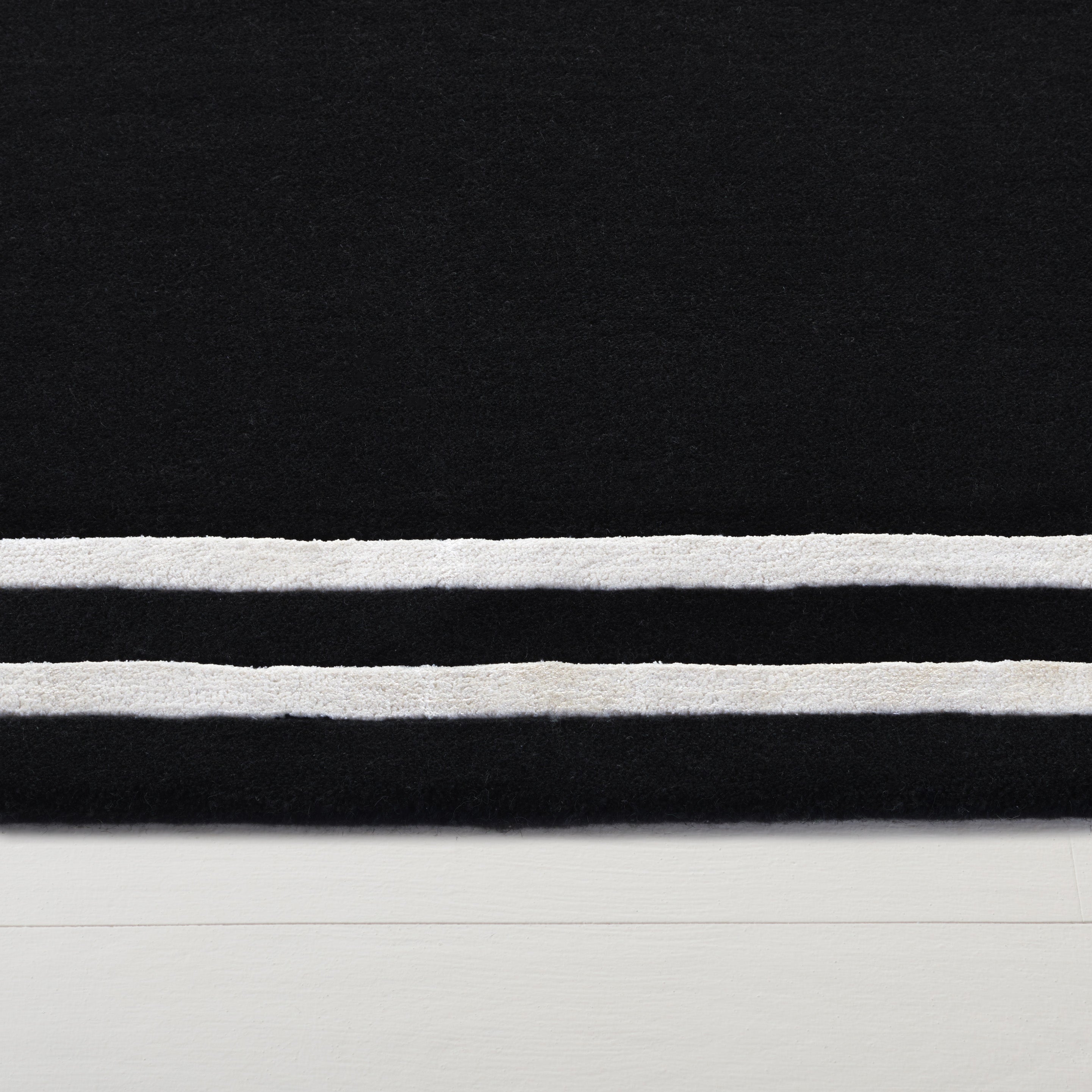 CHARCOAL / IVORY