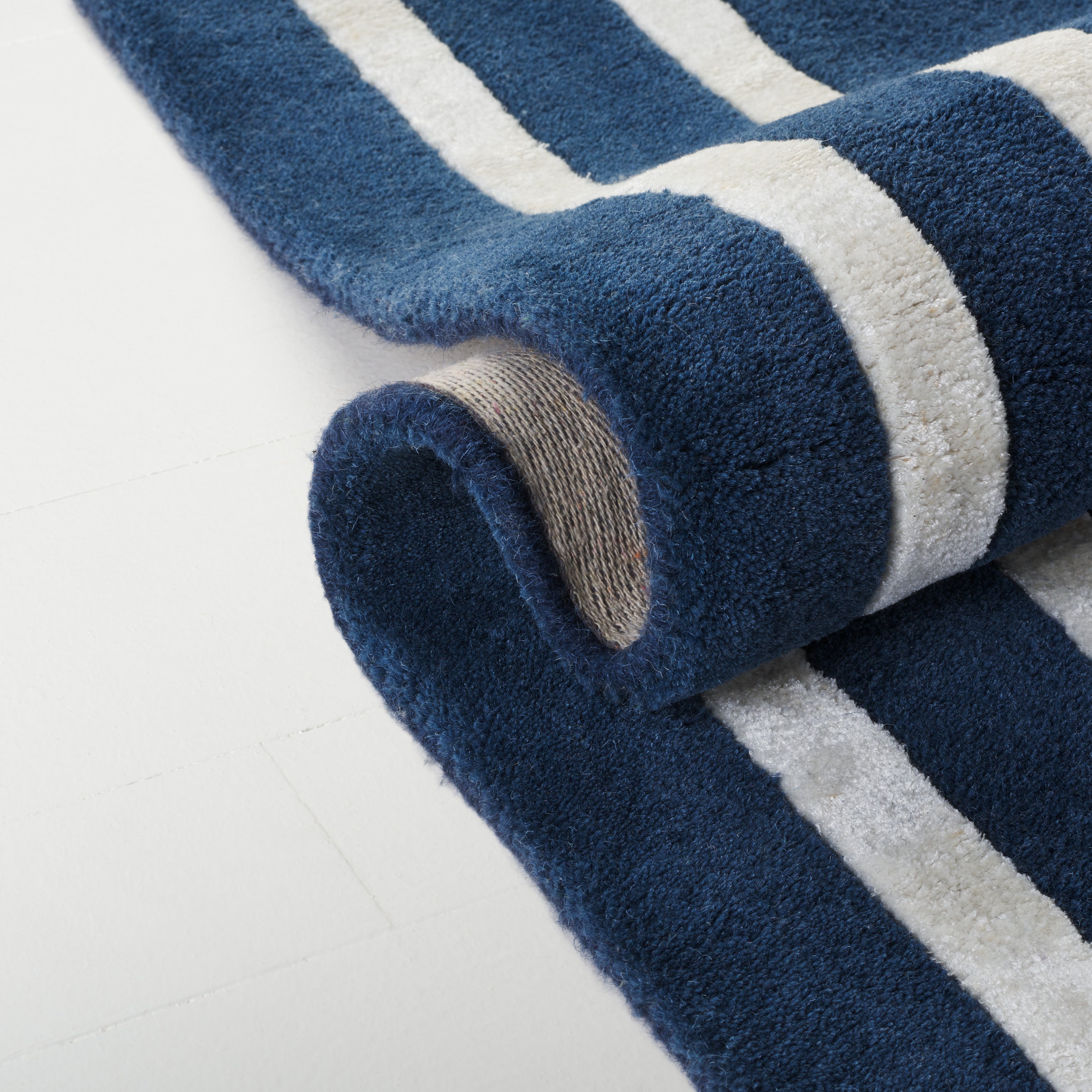 DARK BLUE / IVORY