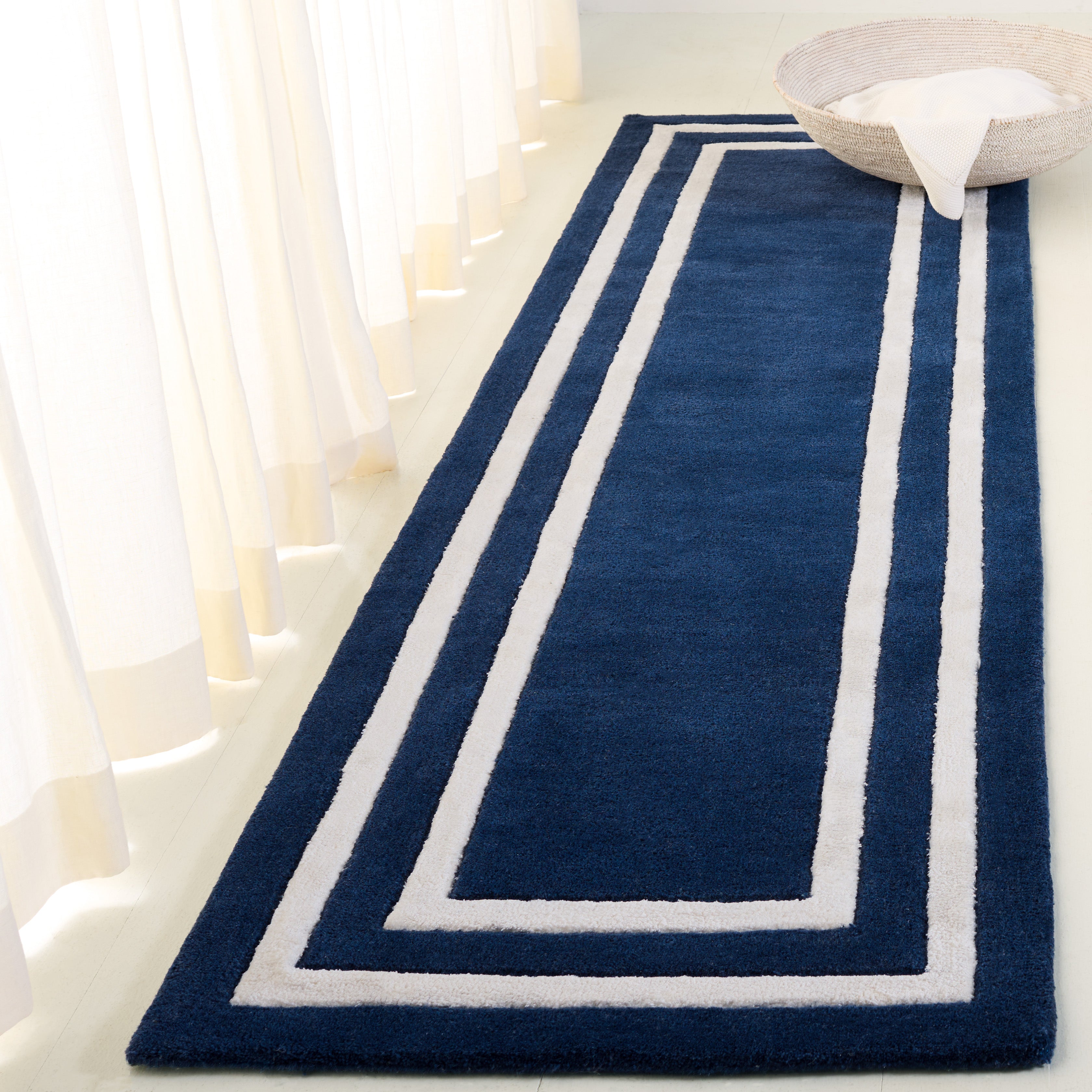 NAVY / IVORY