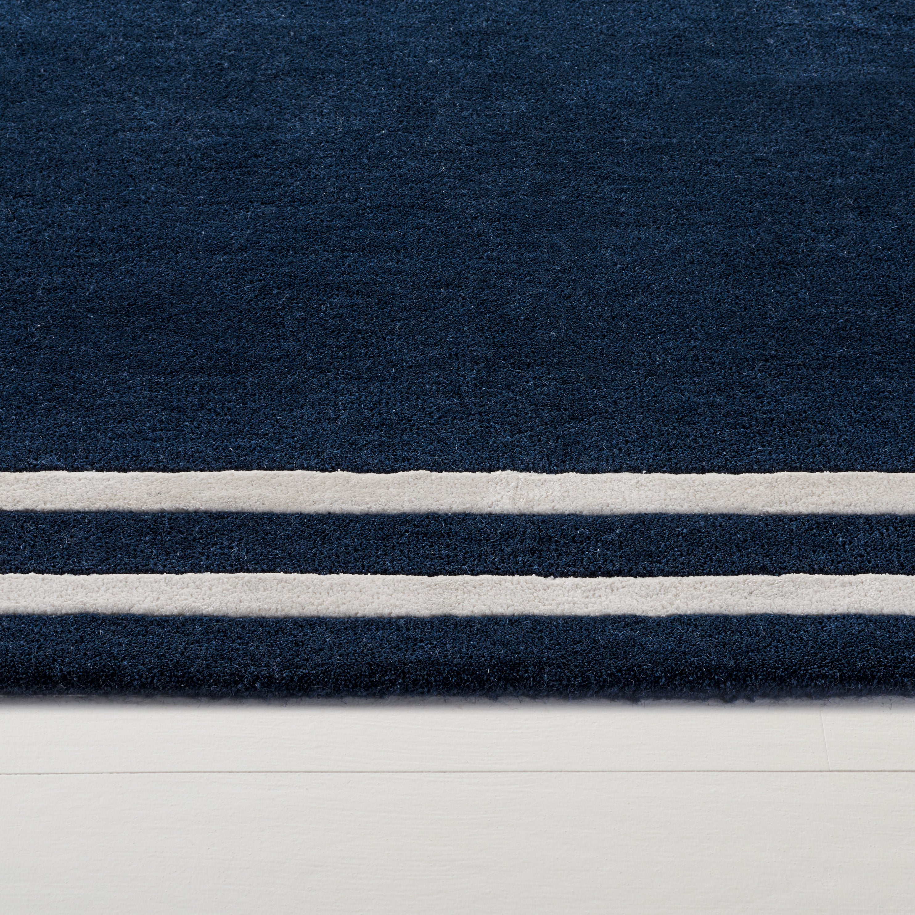 NAVY / IVORY