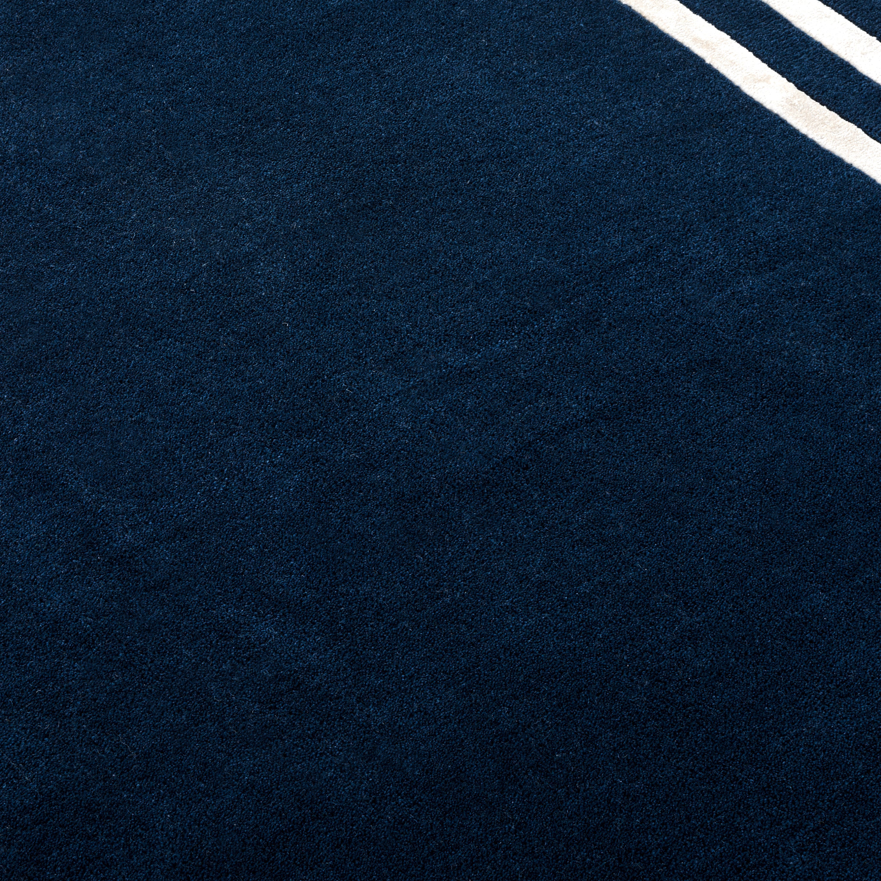 NAVY / IVORY