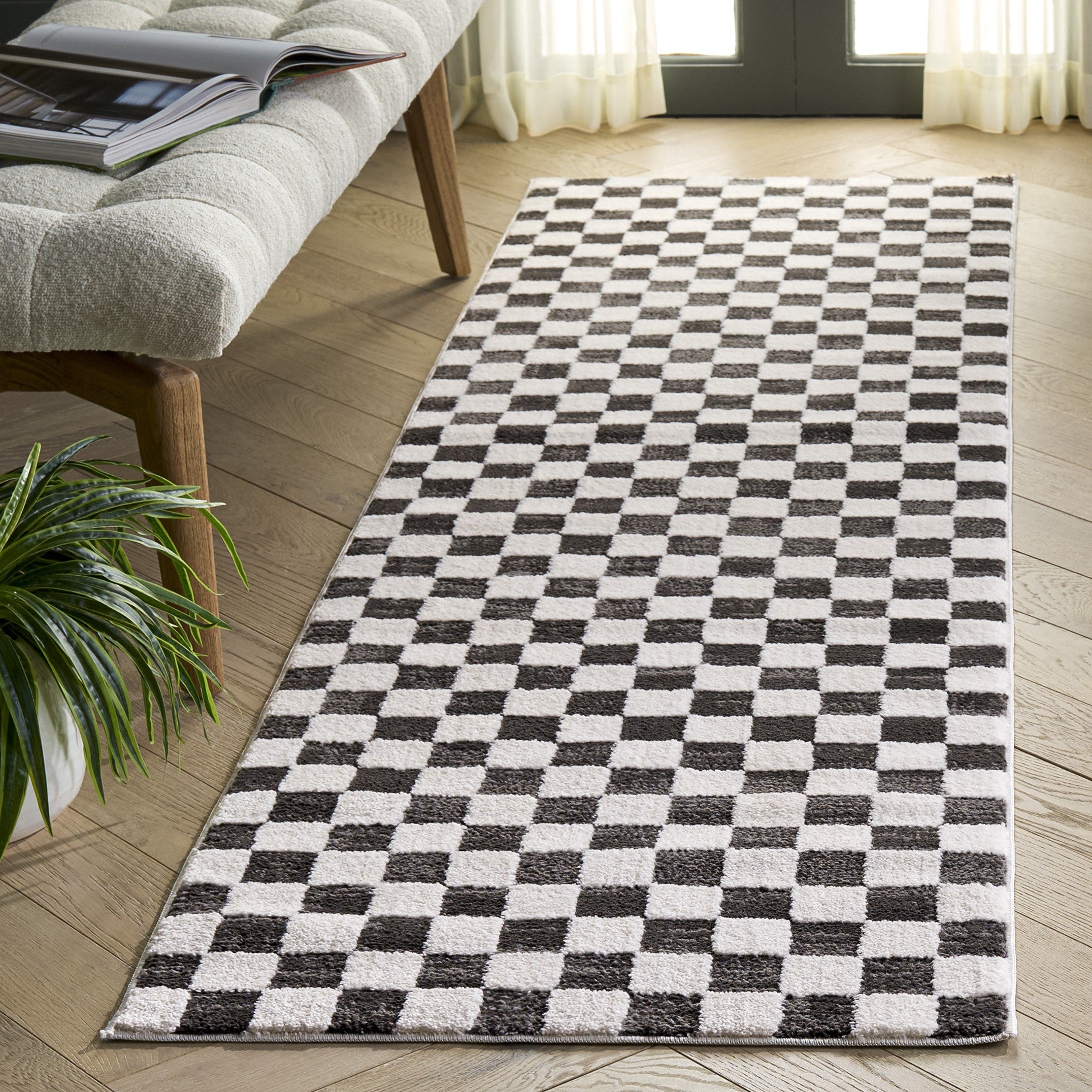 LUNARA 300 – BLACK / IVORY